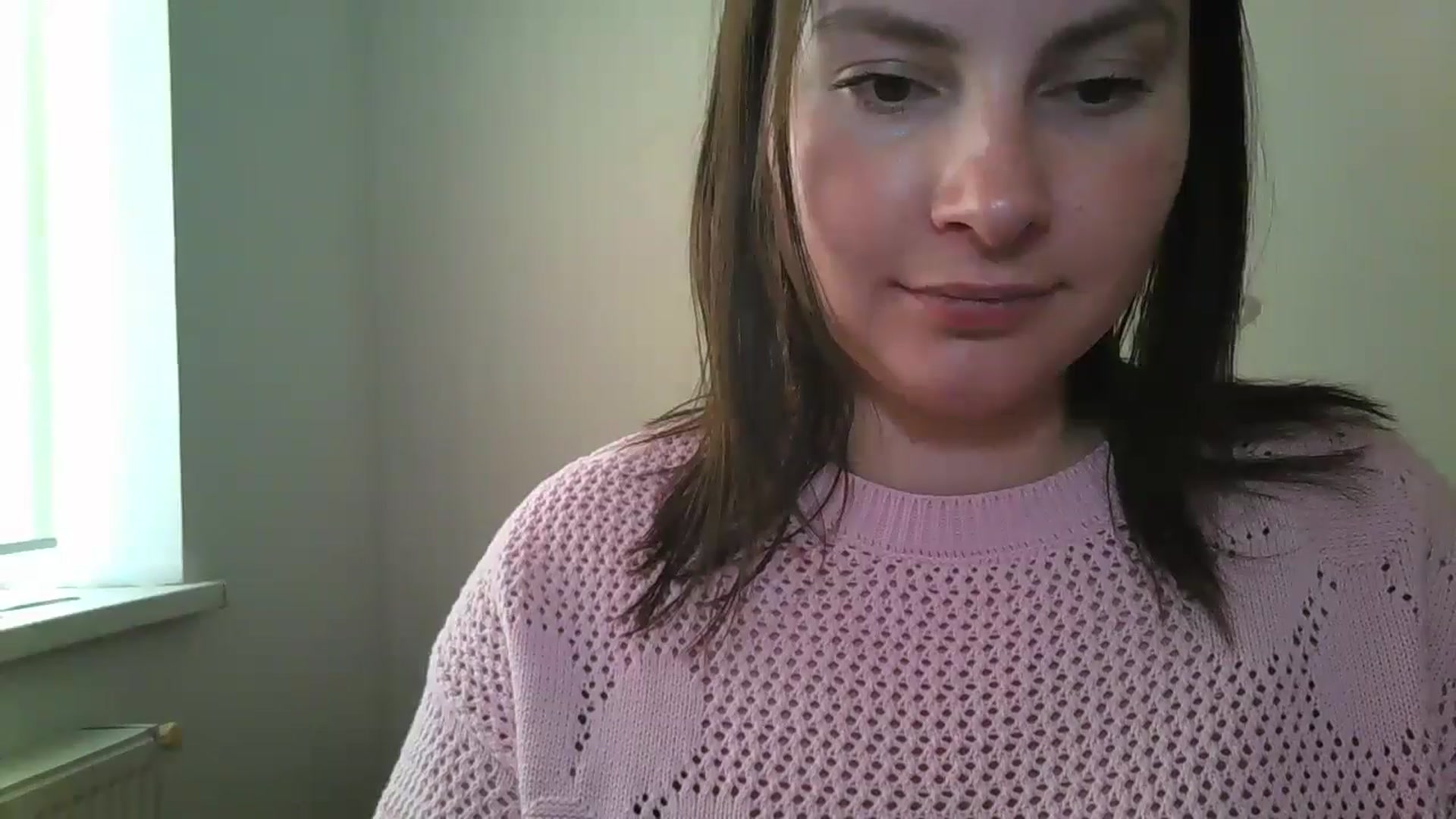 Gallery image thumbnail from MisssLove_is's myfreecams stream on, 05/16/2024, 17:00 image 15 of 20