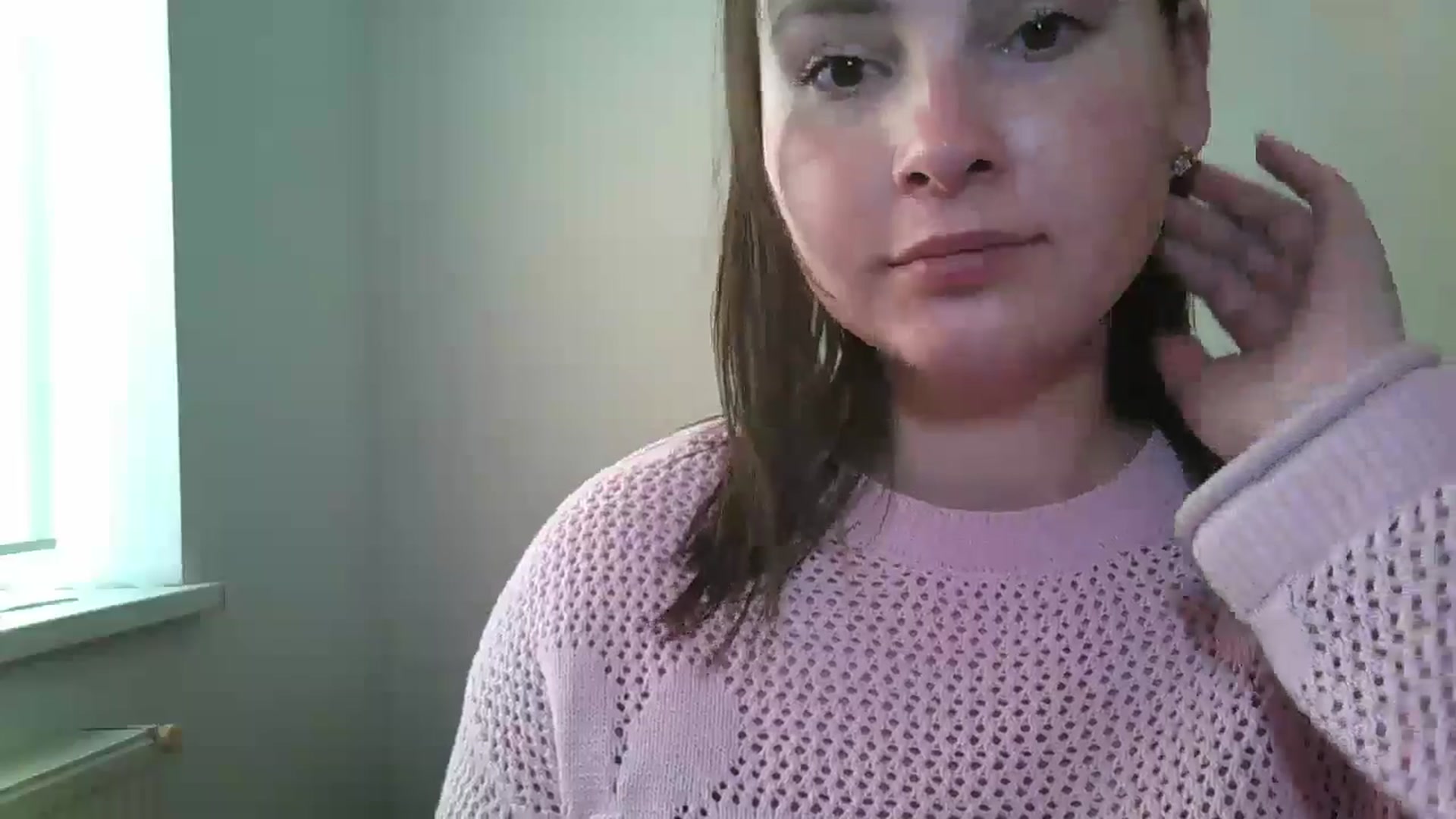 Gallery image thumbnail from MisssLove_is's myfreecams stream on, 05/16/2024, 17:00 image 18 of 20