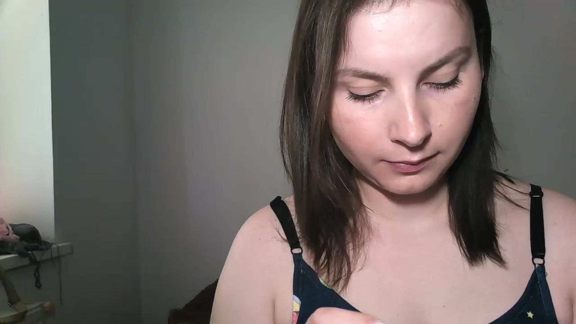 Gallery image thumbnail from MisssLove_is's myfreecams stream on, 05/21/2024, 12:04 image 8 of 20