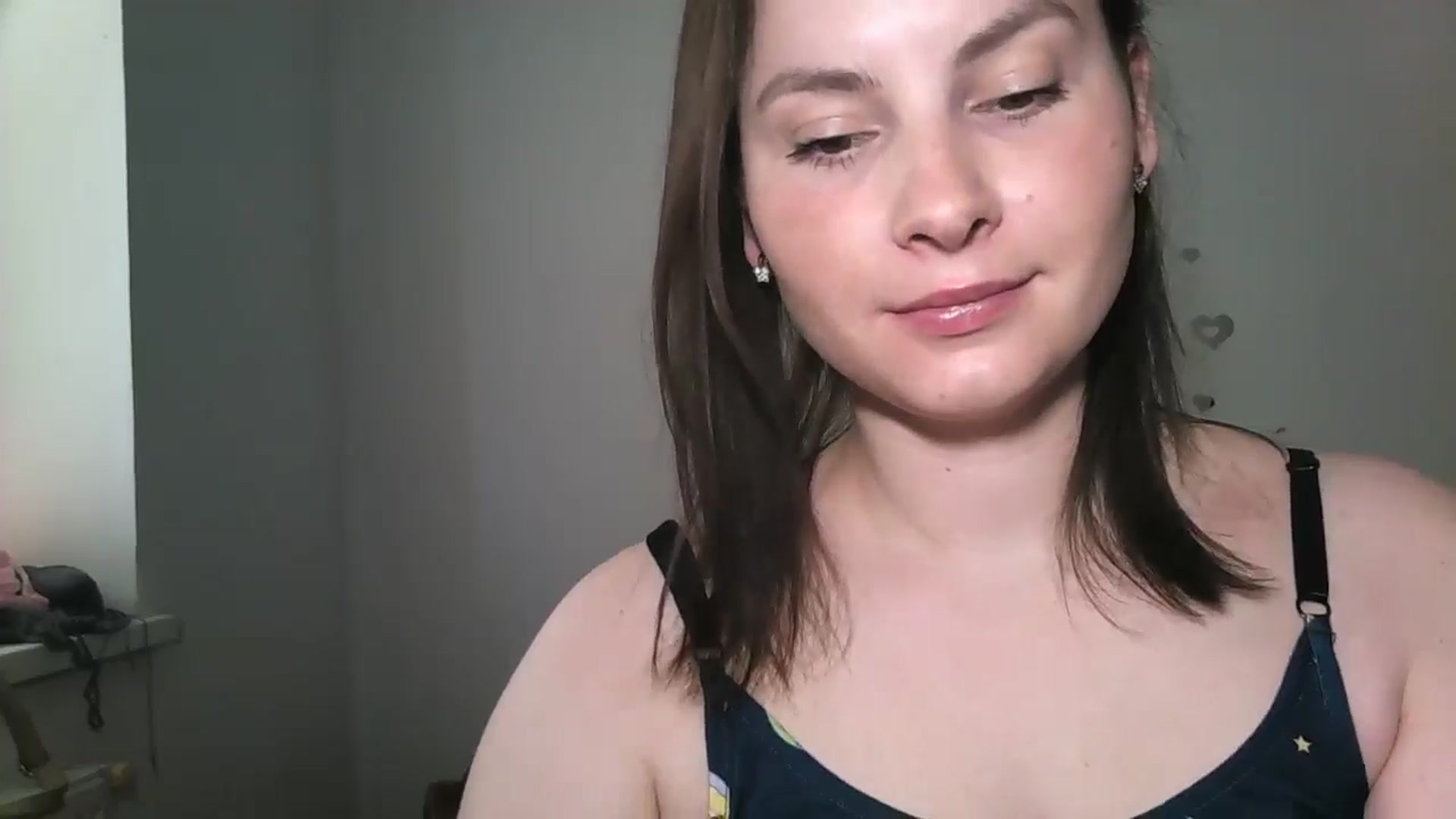 Gallery image thumbnail from MisssLove_is's myfreecams stream on, 05/21/2024, 12:04 image 14 of 20