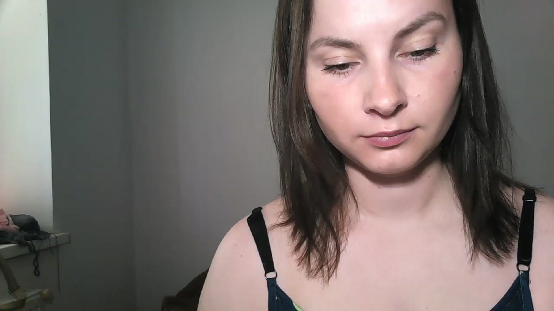 Gallery image thumbnail from MisssLove_is's myfreecams stream on, 05/21/2024, 12:04 image 2 of 20