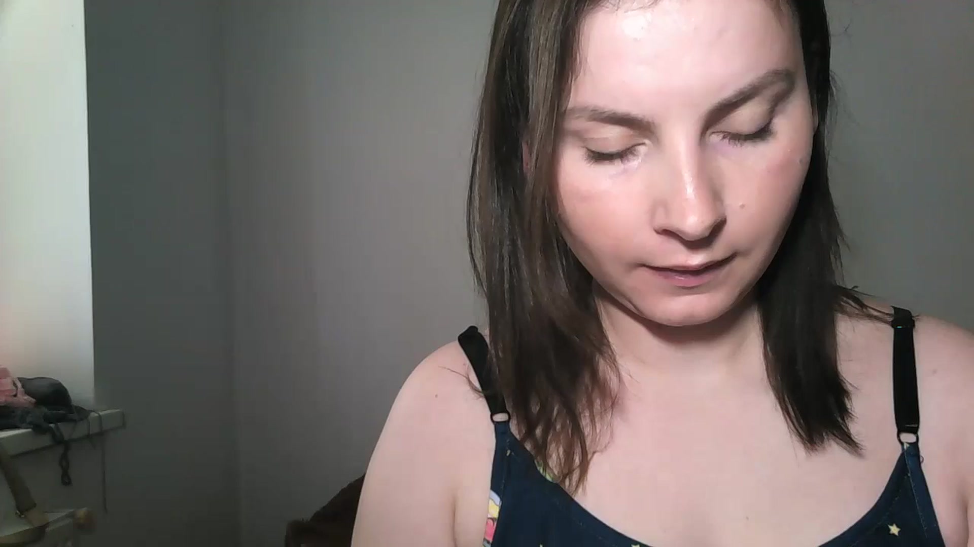 Gallery image thumbnail from MisssLove_is's myfreecams stream on, 05/21/2024, 12:04 image 6 of 20
