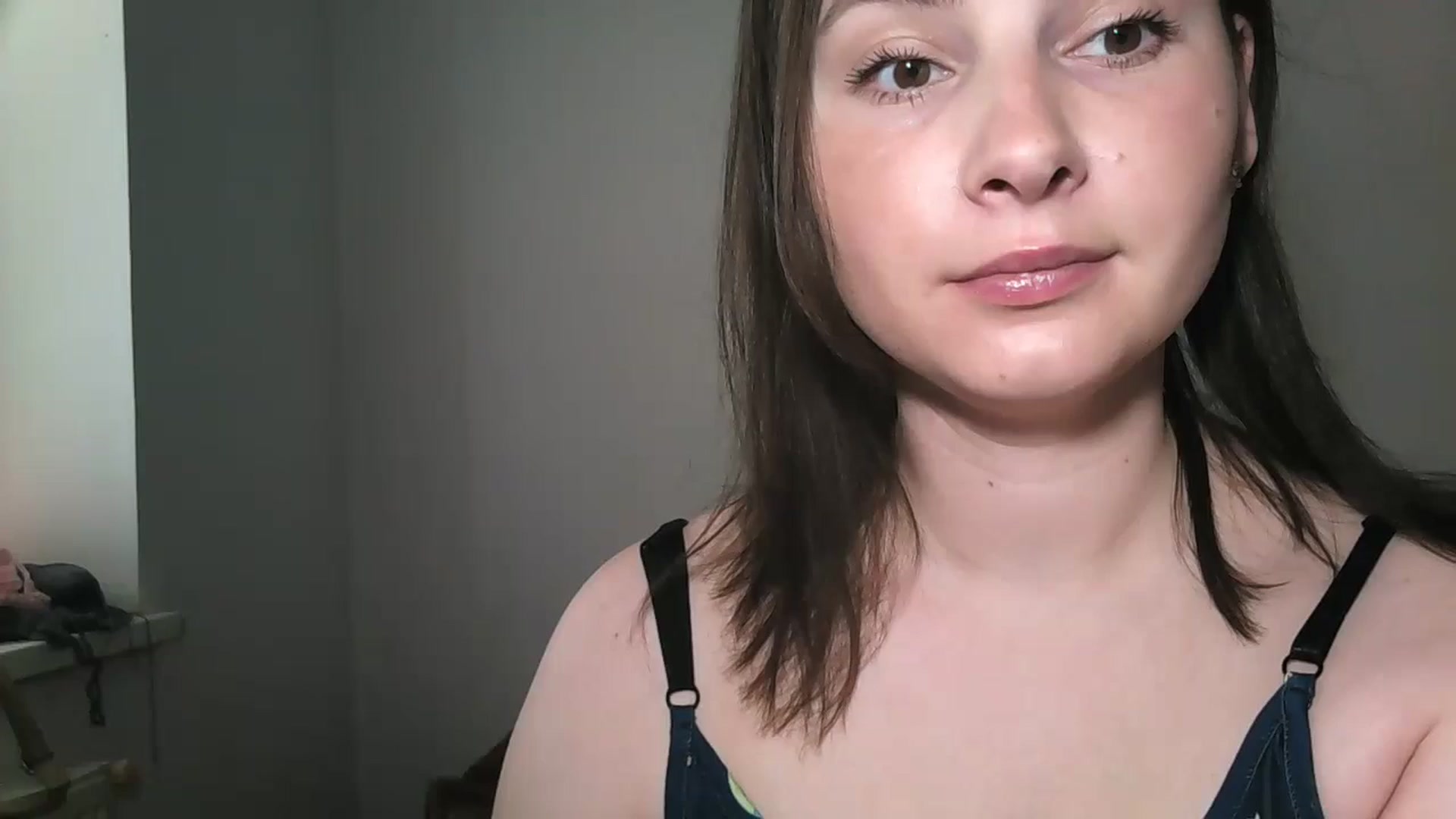 Gallery image thumbnail from MisssLove_is's myfreecams stream on, 05/21/2024, 12:04 image 1 of 20