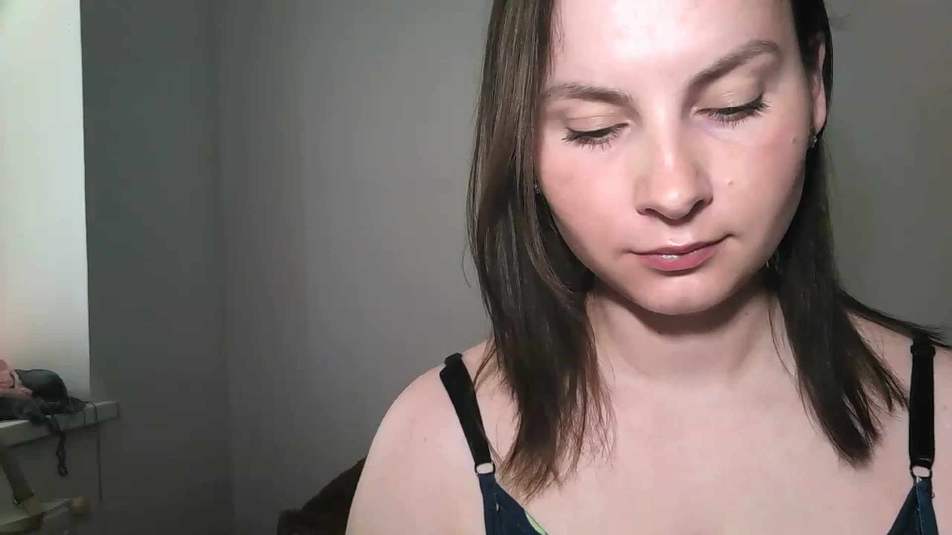 Gallery image thumbnail from MisssLove_is's myfreecams stream on, 05/21/2024, 12:04 image 16 of 20