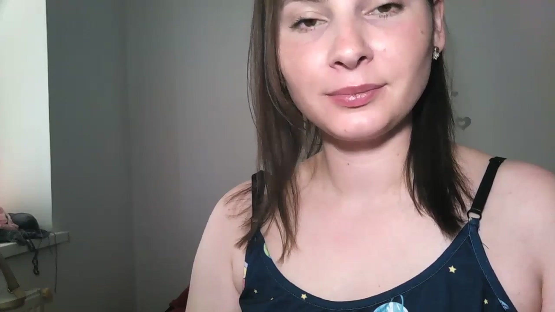 Gallery image thumbnail from MisssLove_is's myfreecams stream on, 05/21/2024, 12:46 image 6 of 20
