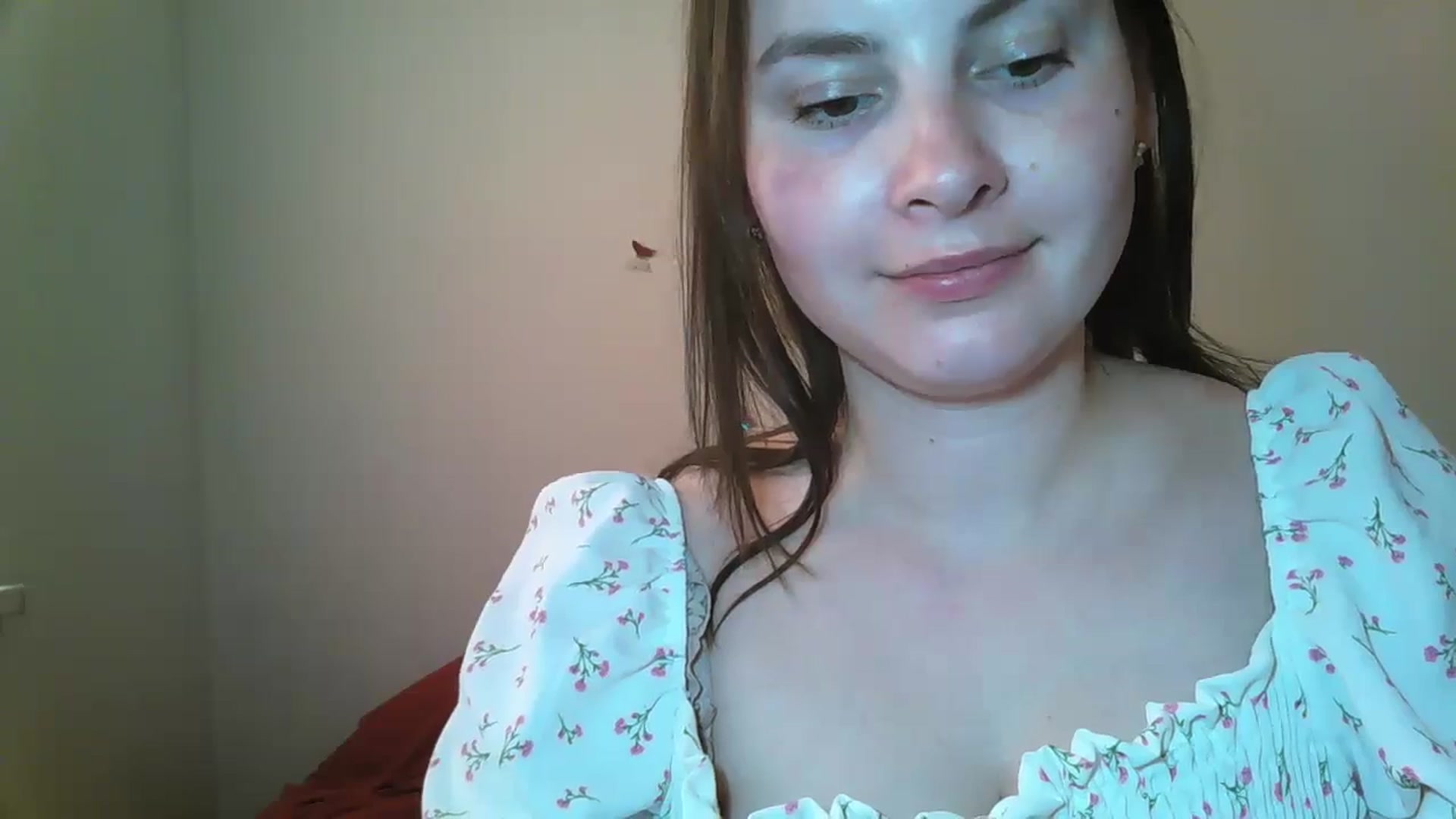 Gallery image thumbnail from MisssLove_is's myfreecams stream on, 06/08/2024, 17:46 image 8 of 20