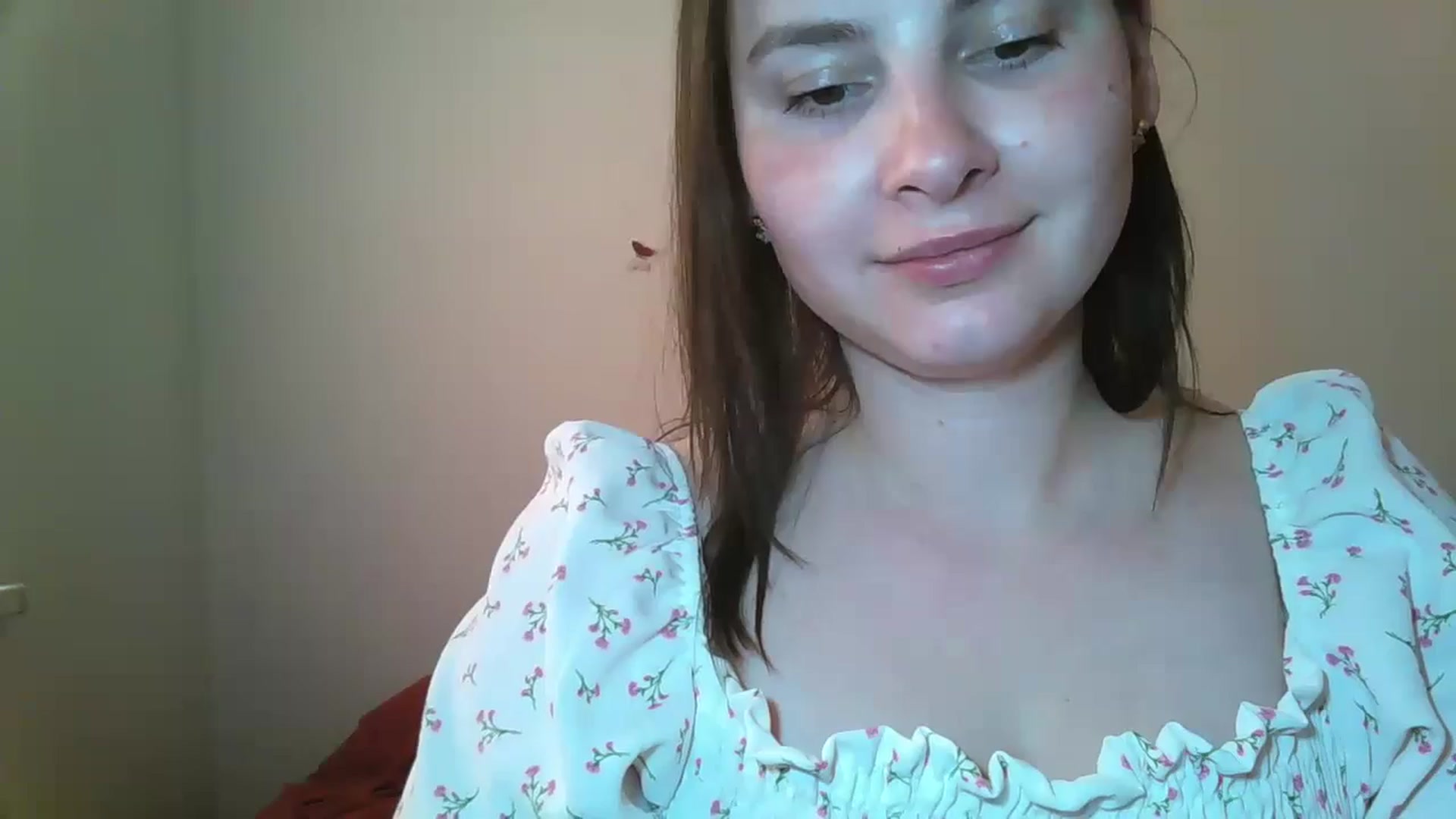 Gallery image thumbnail from MisssLove_is's myfreecams stream on, 06/08/2024, 17:46 image 6 of 20