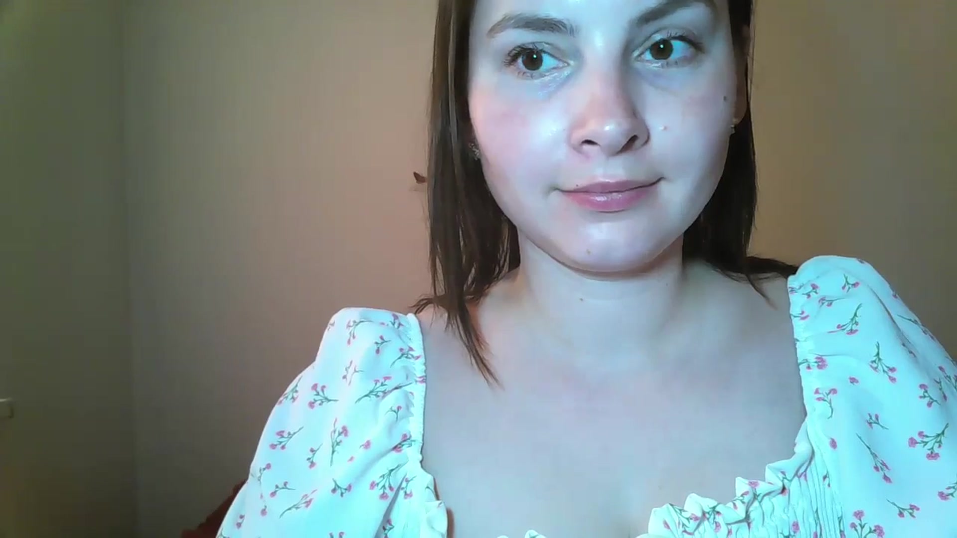 Gallery image thumbnail from MisssLove_is's myfreecams stream on, 06/08/2024, 17:46 image 16 of 20