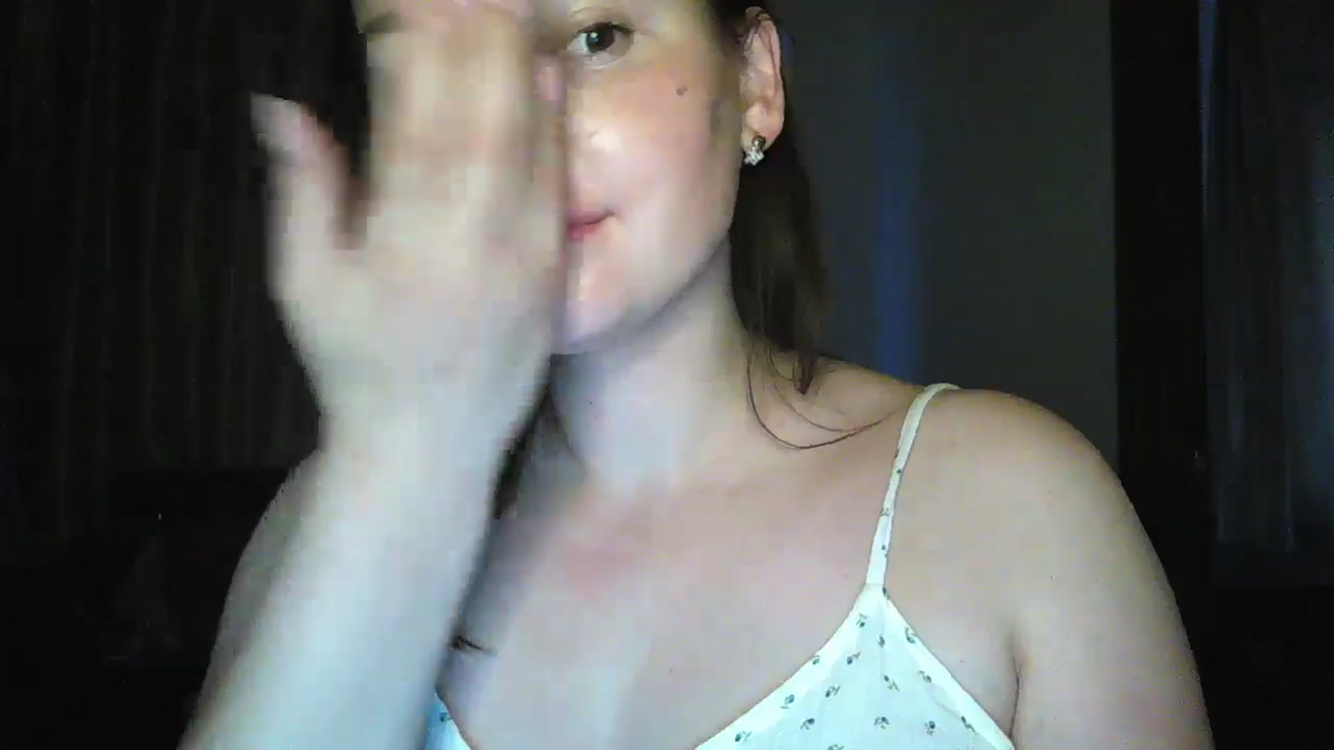 Gallery image thumbnail from MisssLove_is's myfreecams stream on, 06/16/2024, 19:09 image 3 of 20