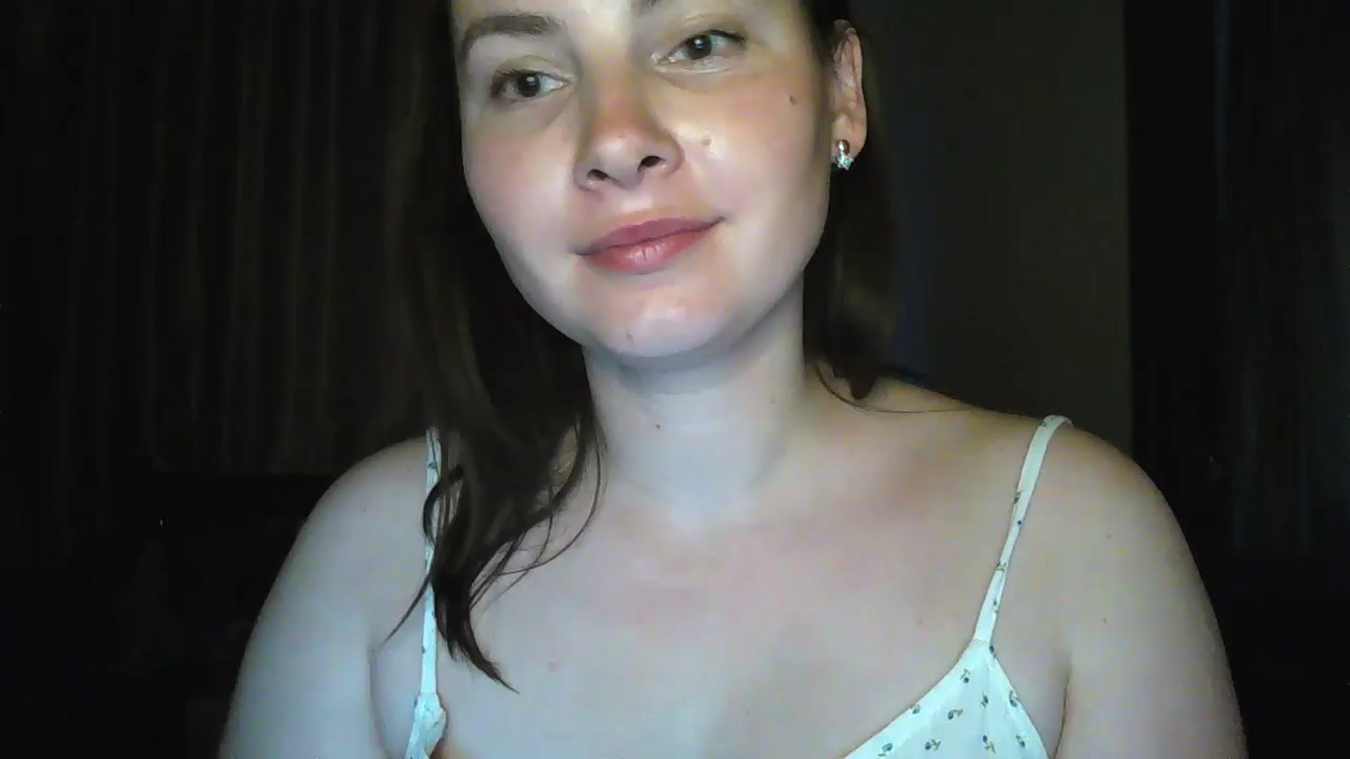 Gallery image thumbnail from MisssLove_is's myfreecams stream on, 06/16/2024, 19:09 image 7 of 20