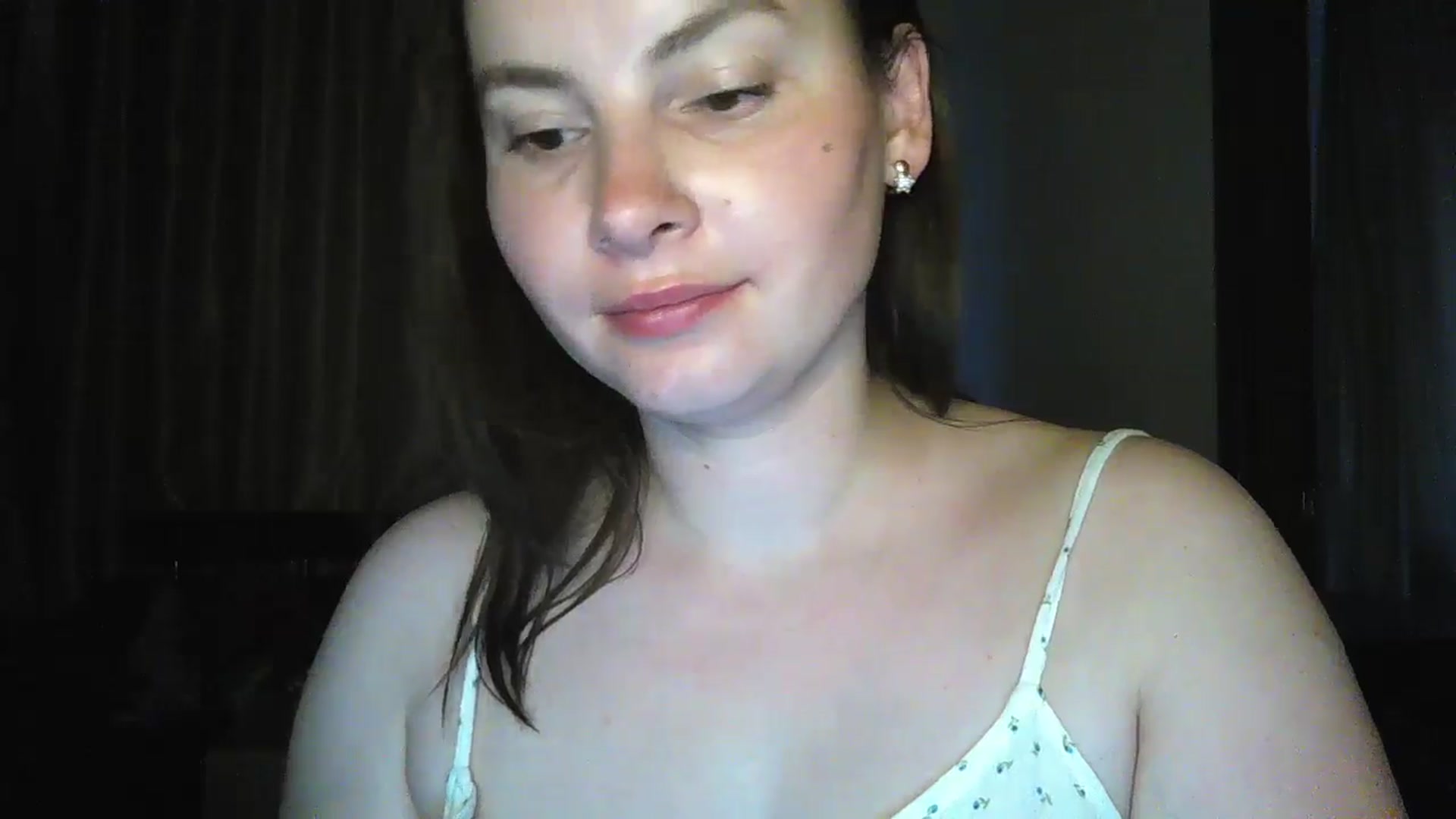 Gallery image thumbnail from MisssLove_is's myfreecams stream on, 06/16/2024, 19:09 image 5 of 20