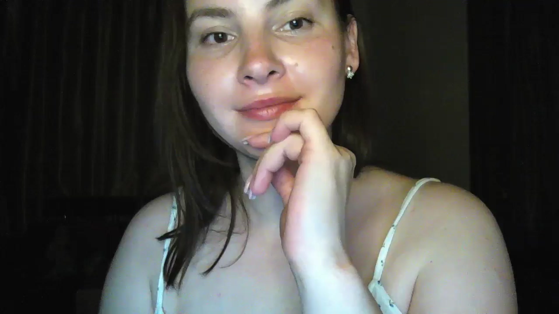 Gallery image thumbnail from MisssLove_is's myfreecams stream on, 06/16/2024, 19:09 image 13 of 20