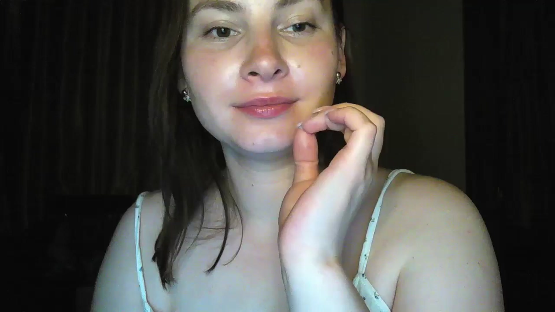 Gallery image thumbnail from MisssLove_is's myfreecams stream on, 06/16/2024, 19:09 image 14 of 20