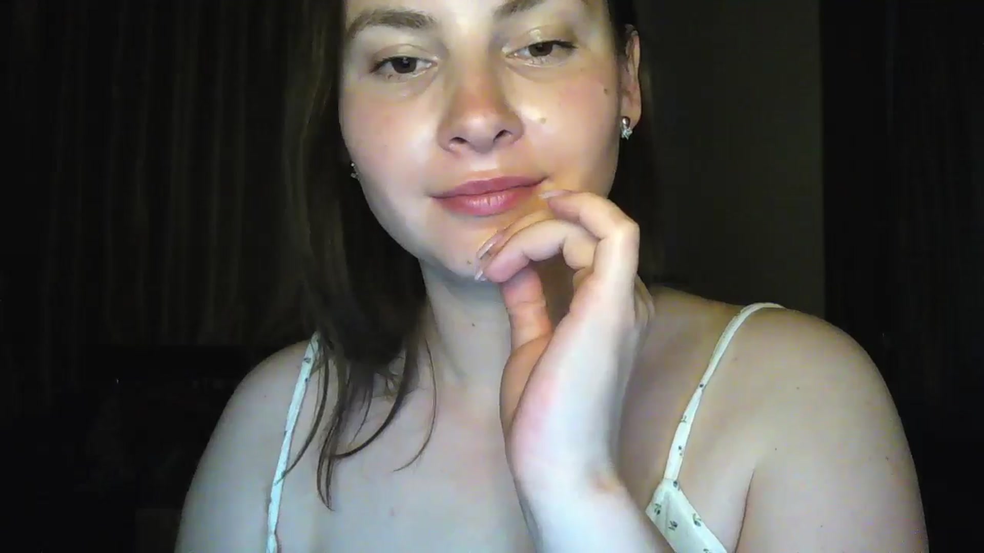 Gallery image thumbnail from MisssLove_is's myfreecams stream on, 06/16/2024, 19:09 image 11 of 20