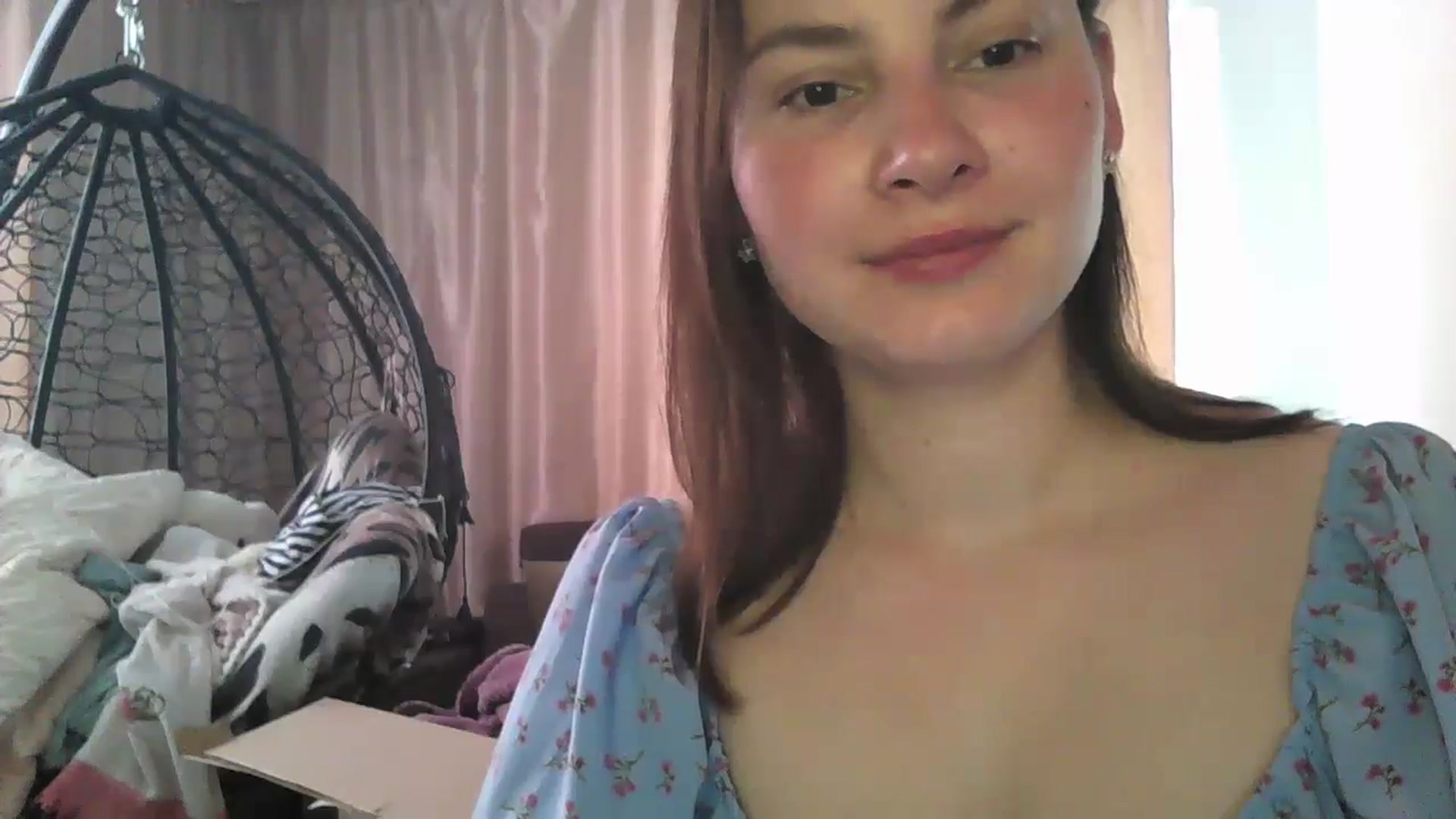 Gallery image thumbnail from MisssLove_is's myfreecams stream on, 06/18/2024, 08:57 image 8 of 20