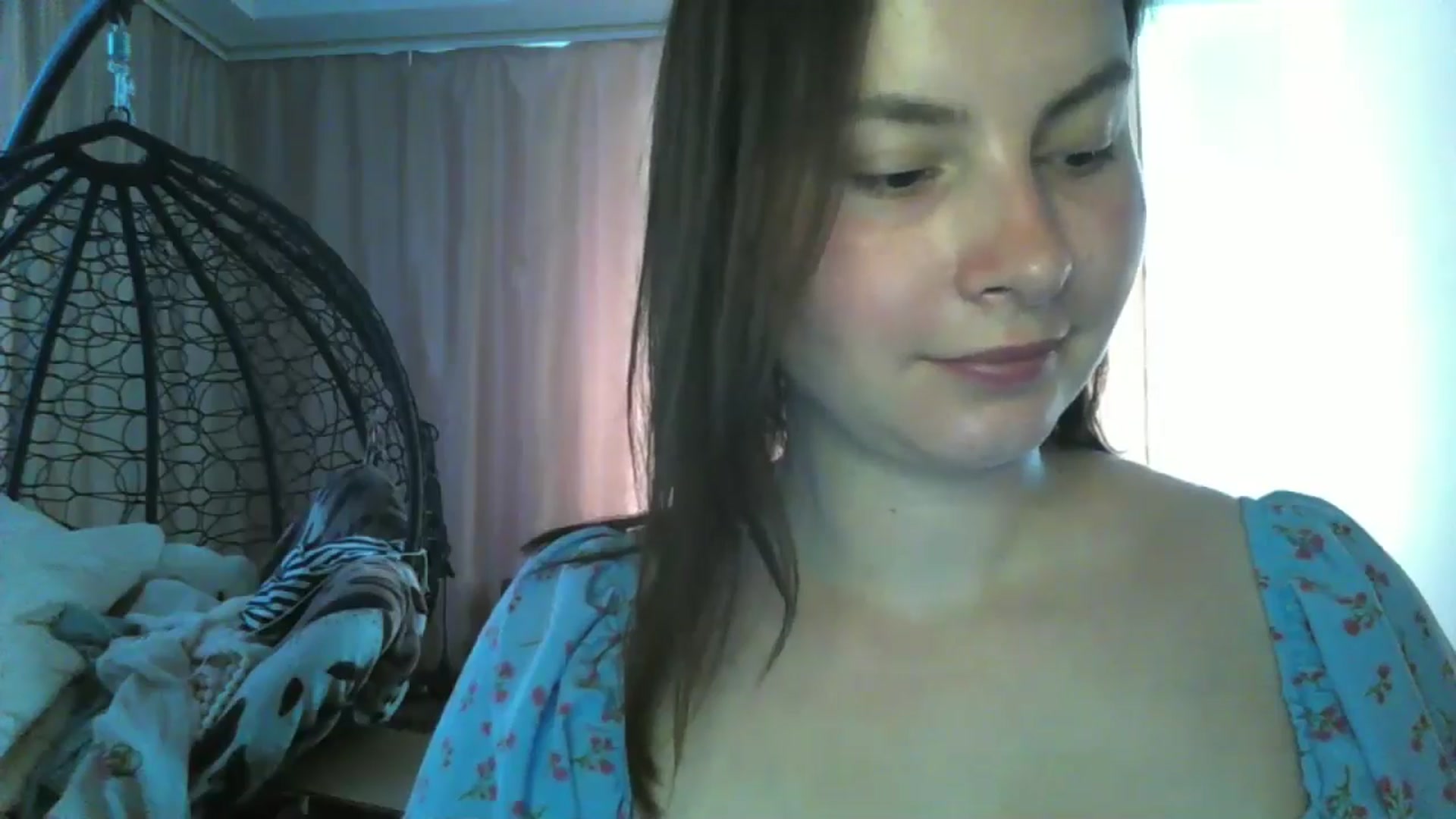 Gallery image thumbnail from MisssLove_is's myfreecams stream on, 06/18/2024, 10:38 image 20 of 20
