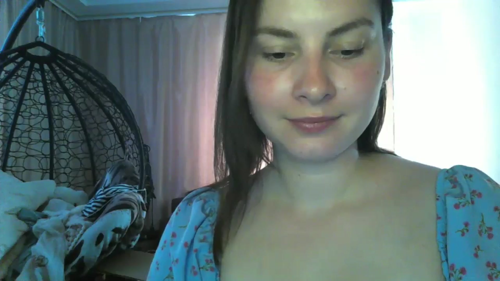 Gallery image thumbnail from MisssLove_is's myfreecams stream on, 06/18/2024, 10:38 image 19 of 20