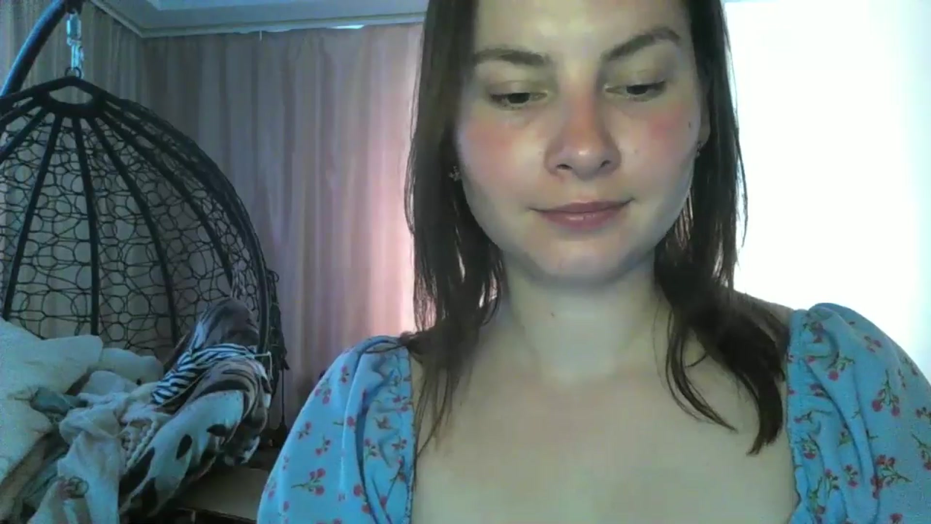 Gallery image thumbnail from MisssLove_is's myfreecams stream on, 06/18/2024, 10:38 image 6 of 20