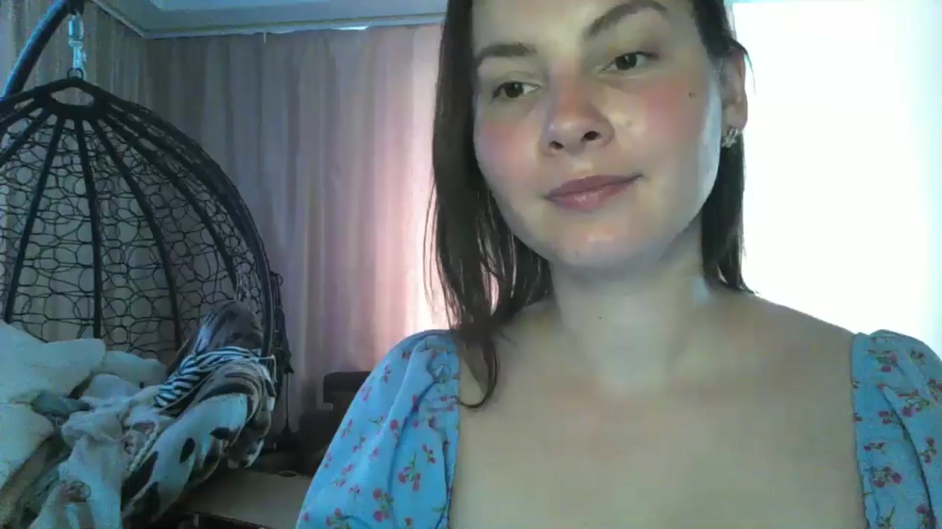 Gallery image thumbnail from MisssLove_is's myfreecams stream on, 06/18/2024, 10:38 image 11 of 20