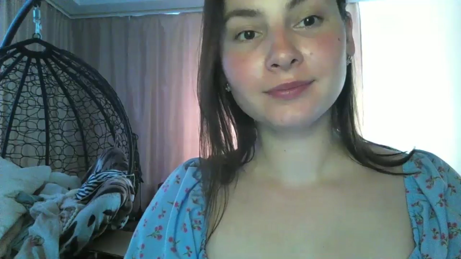 Gallery image thumbnail from MisssLove_is's myfreecams stream on, 06/18/2024, 10:38 image 8 of 20