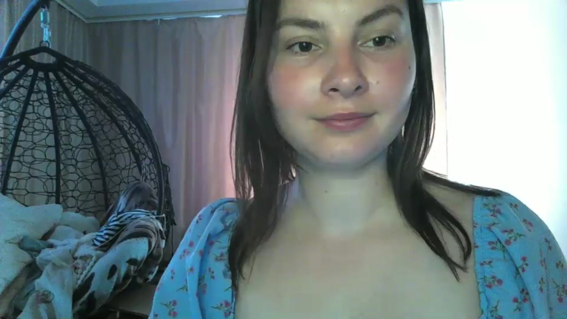 Gallery image thumbnail from MisssLove_is's myfreecams stream on, 06/18/2024, 10:38 image 15 of 20