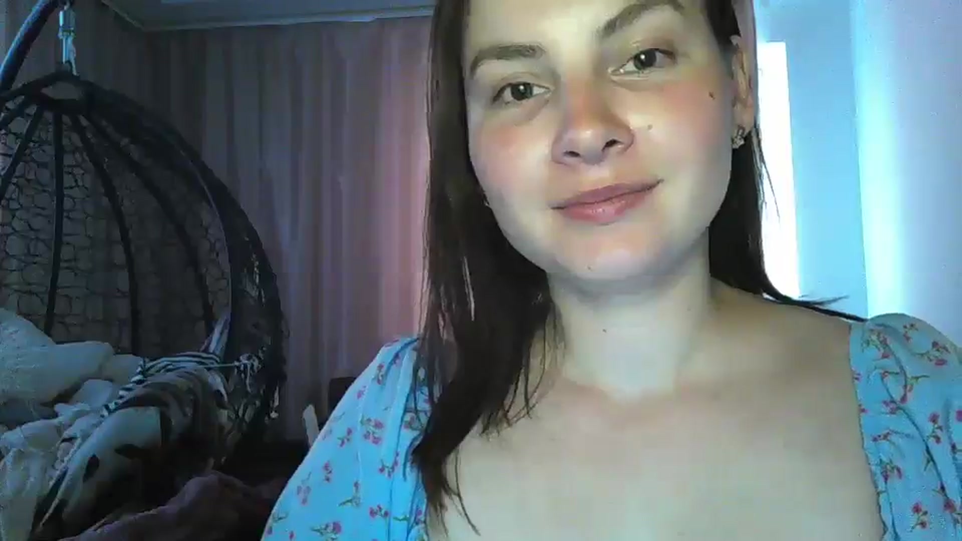 Gallery image thumbnail from MisssLove_is's myfreecams stream on, 06/18/2024, 16:24 image 3 of 20