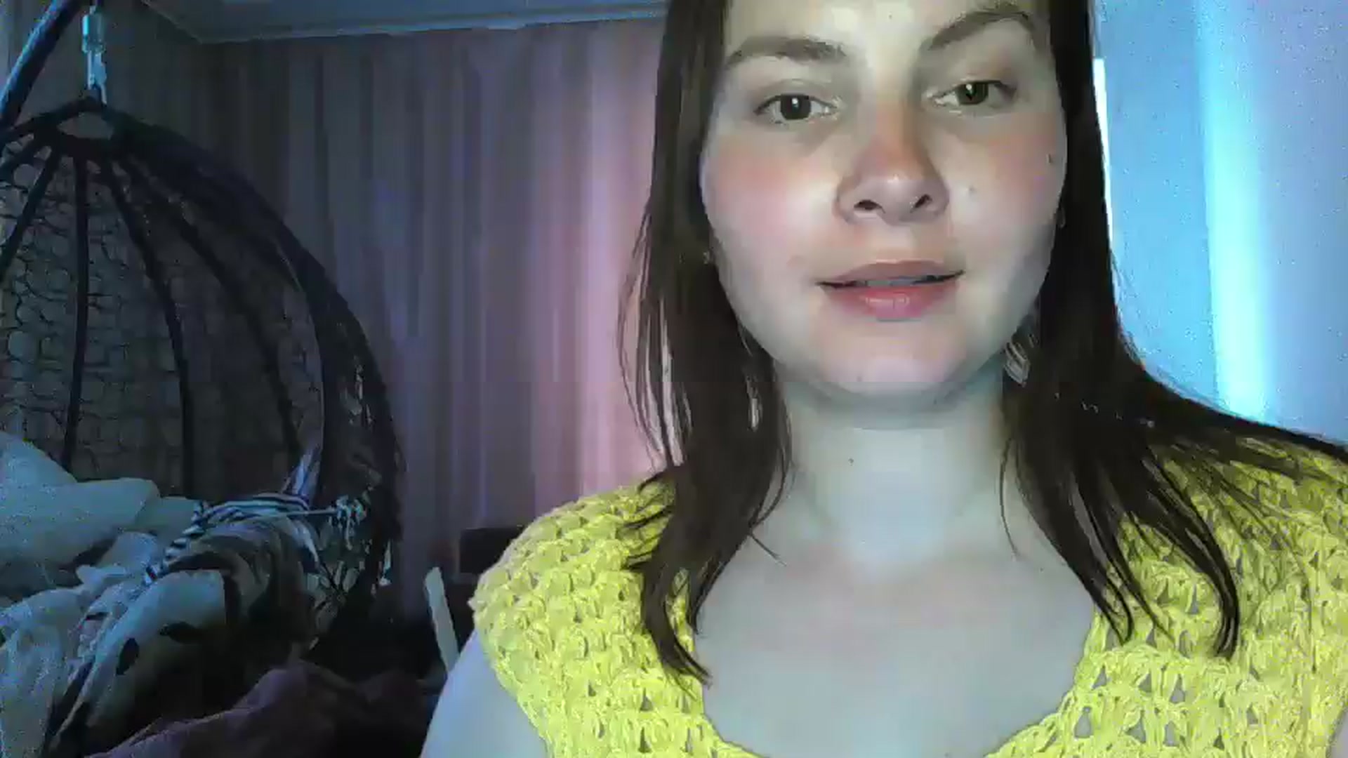 Gallery image thumbnail from MisssLove_is's myfreecams stream on, 06/18/2024, 16:24 image 10 of 20