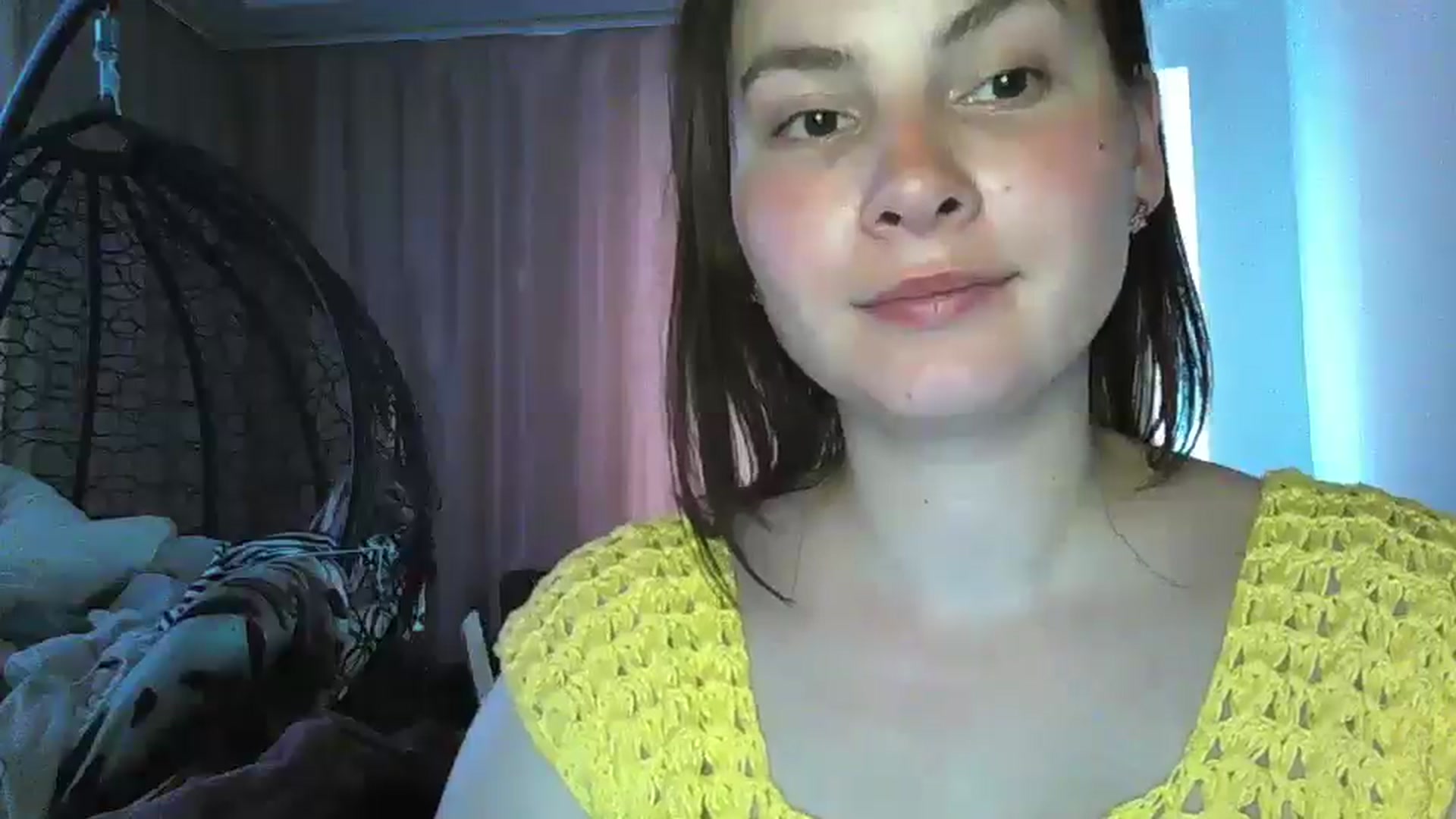 Gallery image thumbnail from MisssLove_is's myfreecams stream on, 06/18/2024, 16:24 image 15 of 20