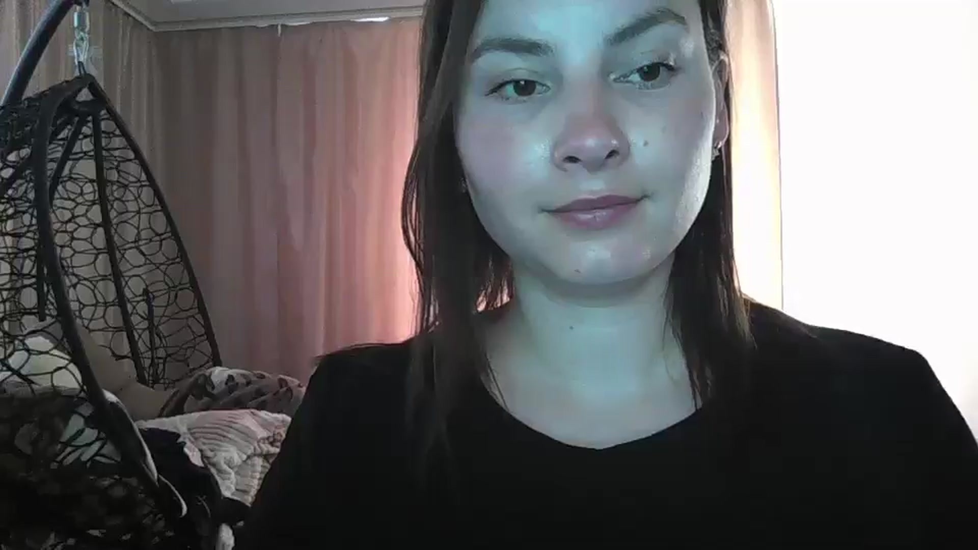 Gallery image thumbnail from MisssLove_is's myfreecams stream on, 06/21/2024, 11:43 image 10 of 20