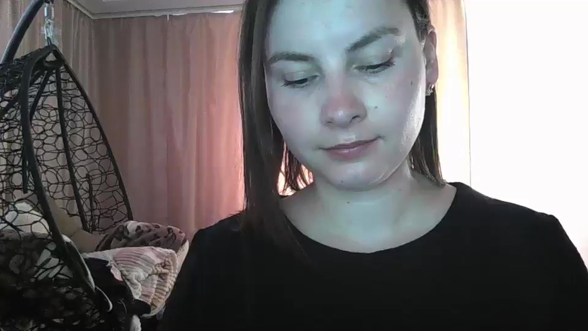 Gallery image thumbnail from MisssLove_is's myfreecams stream on, 06/21/2024, 11:43 image 19 of 20