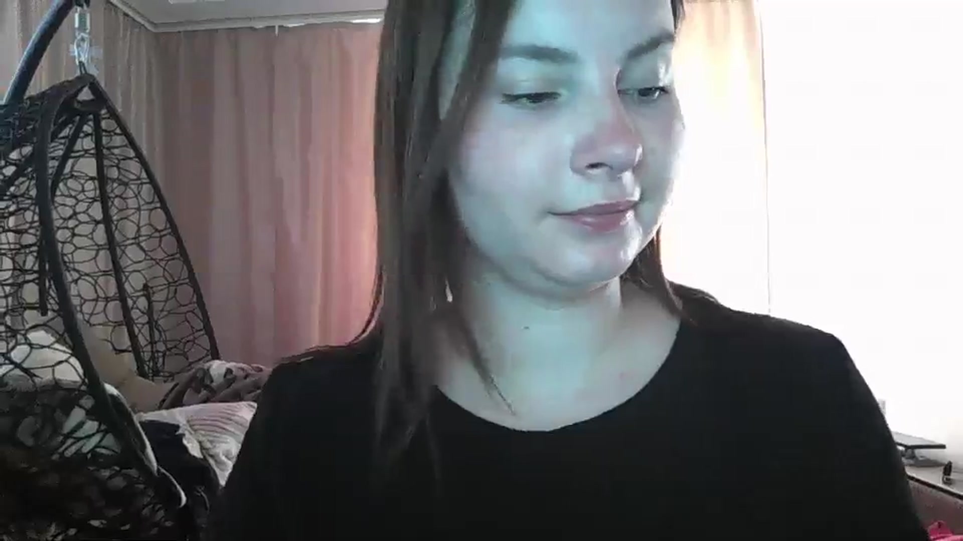 Gallery image thumbnail from MisssLove_is's myfreecams stream on, 06/21/2024, 11:43 image 12 of 20
