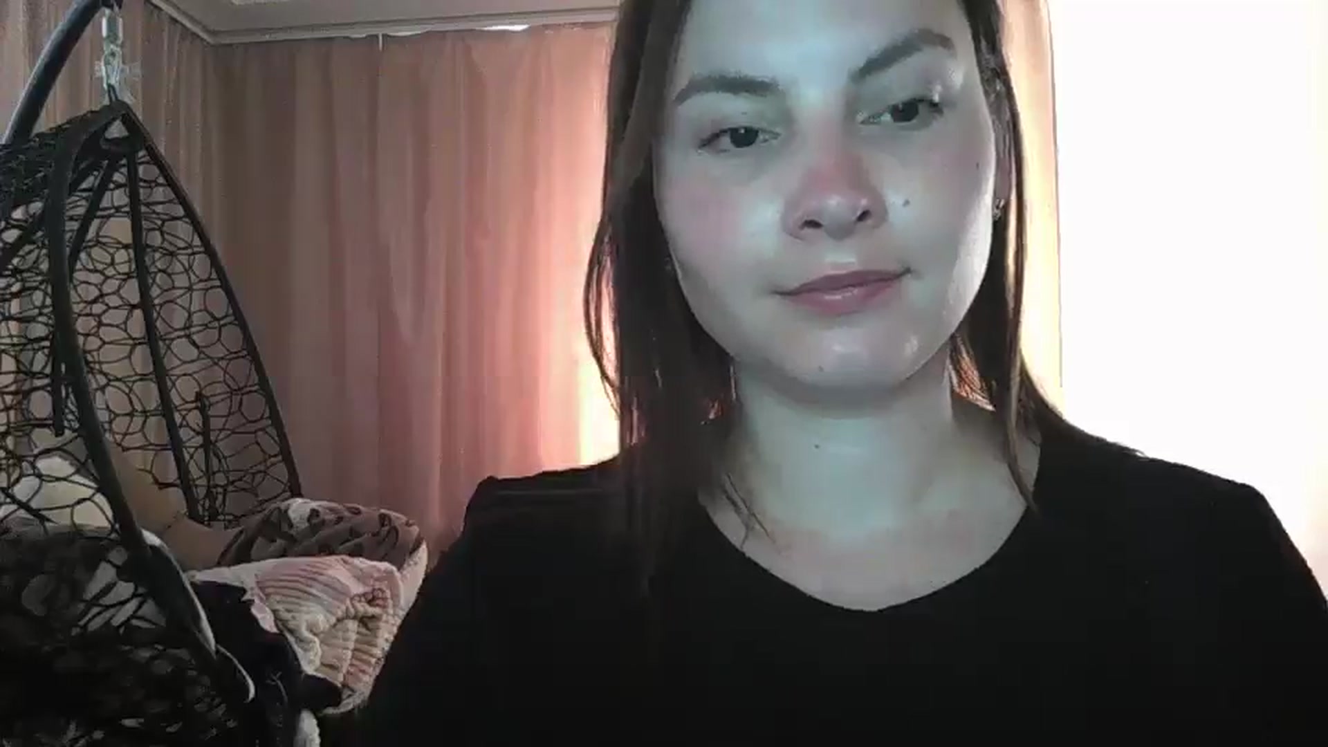 Gallery image thumbnail from MisssLove_is's myfreecams stream on, 06/21/2024, 11:43 image 17 of 20