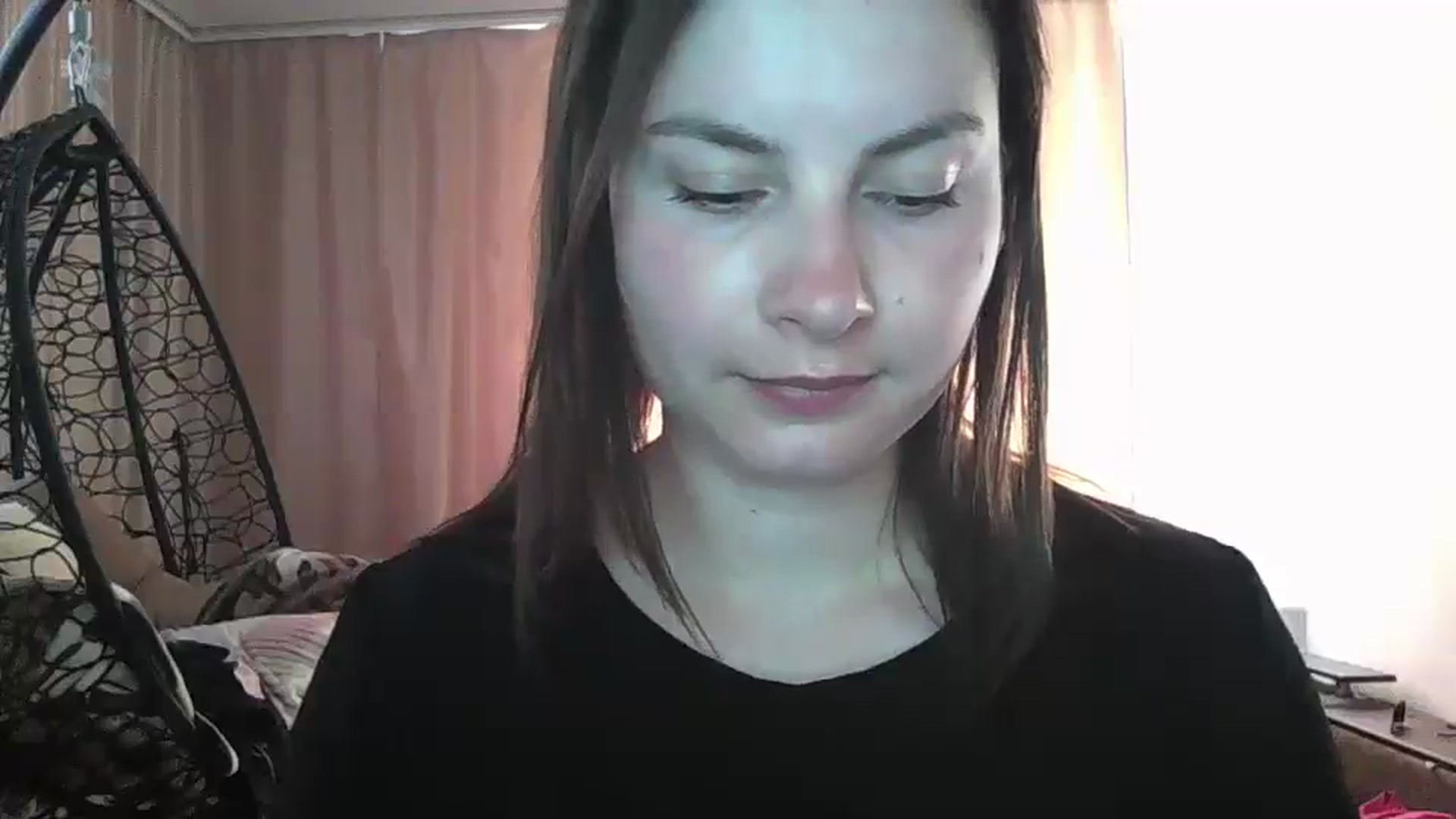 Gallery image thumbnail from MisssLove_is's myfreecams stream on, 06/21/2024, 11:43 image 4 of 20