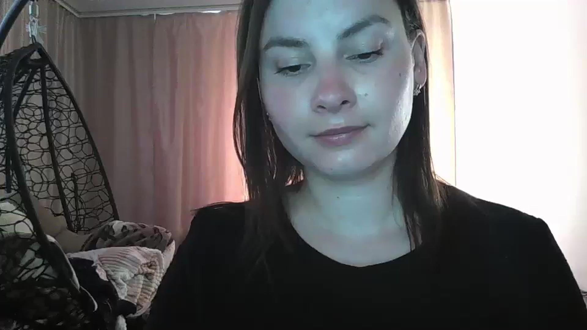 Gallery image thumbnail from MisssLove_is's myfreecams stream on, 06/21/2024, 11:43 image 8 of 20