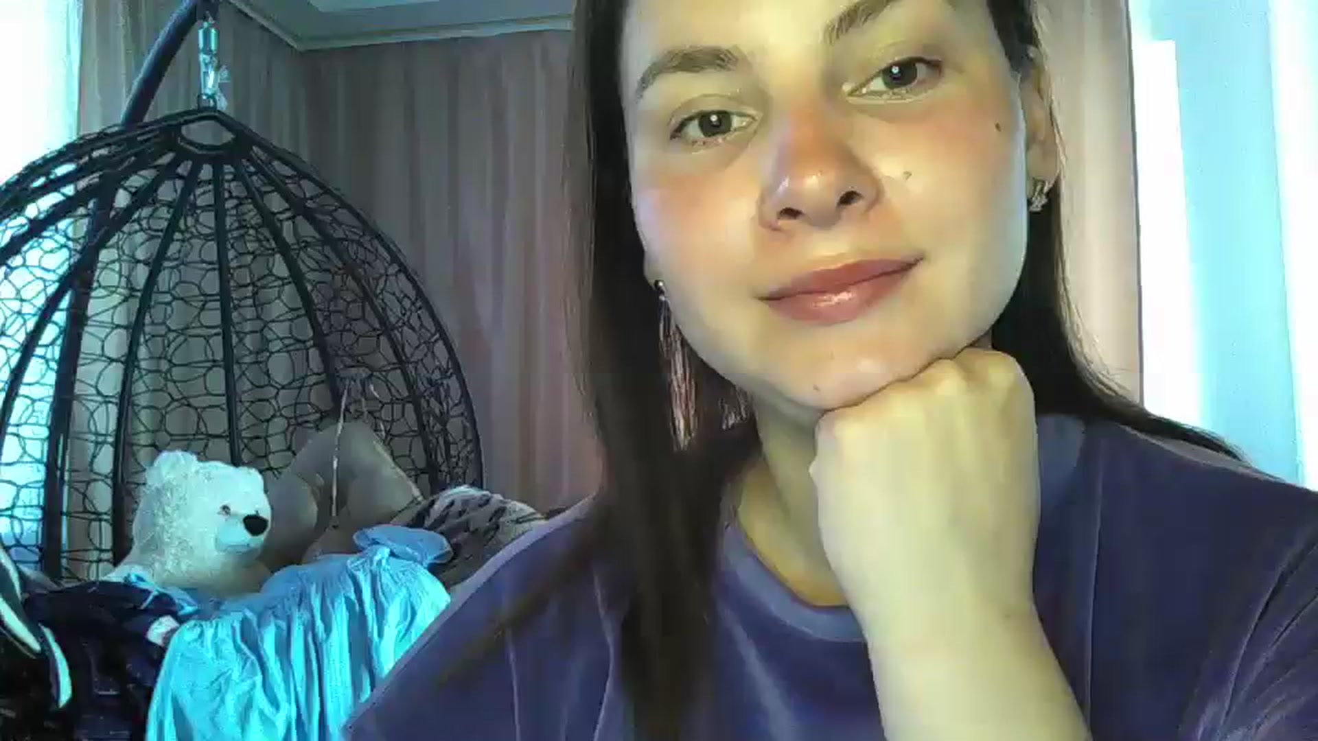 Gallery image thumbnail from MisssLove_is's myfreecams stream on, 06/26/2024, 15:27 image 3 of 20