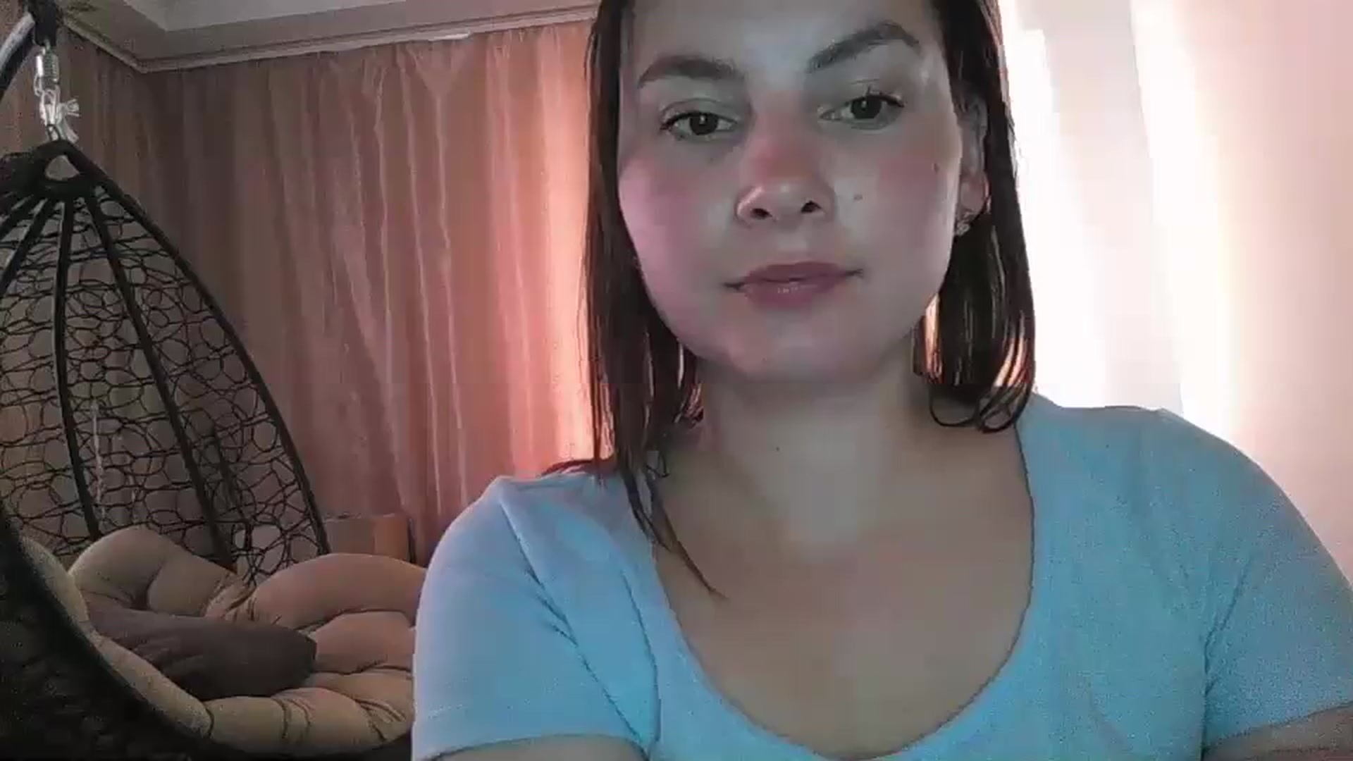 Gallery image thumbnail from MisssLove_is's myfreecams stream on, 07/05/2024, 11:13 image 11 of 20