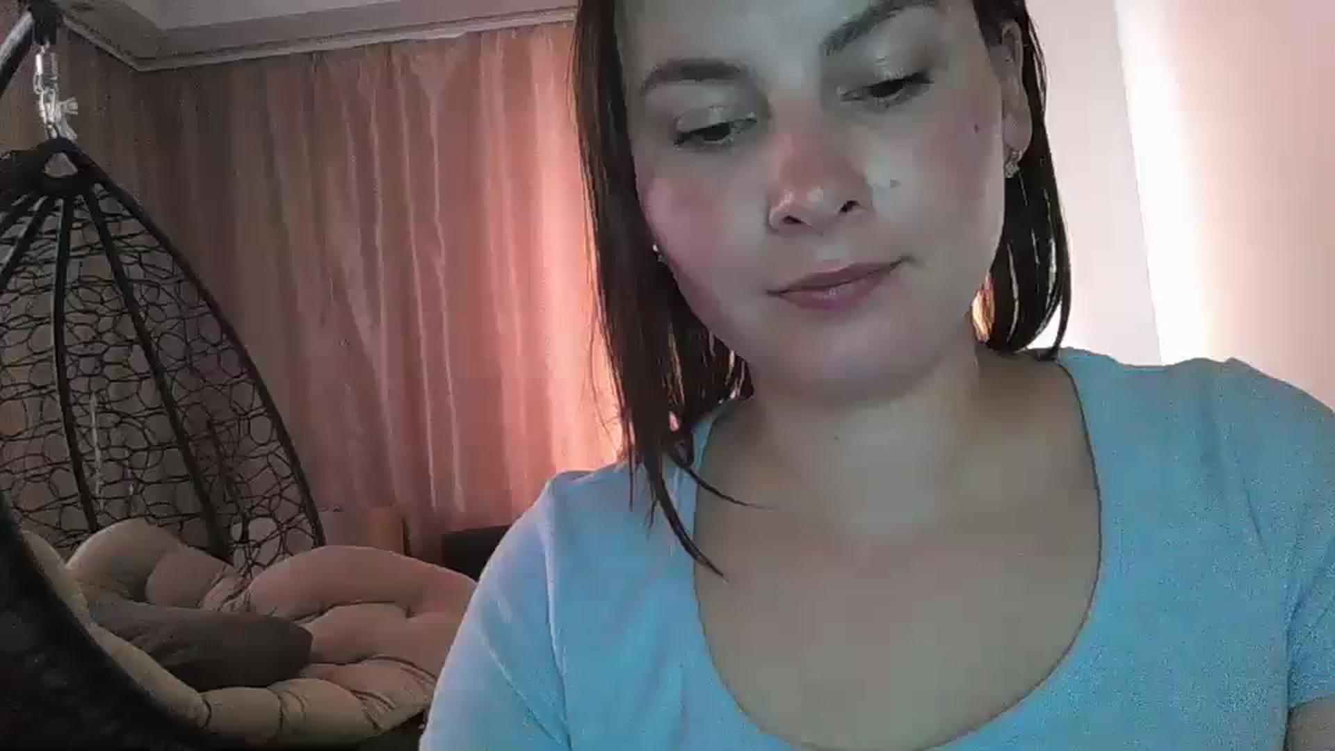 Gallery image thumbnail from MisssLove_is's myfreecams stream on, 07/05/2024, 11:13 image 6 of 20