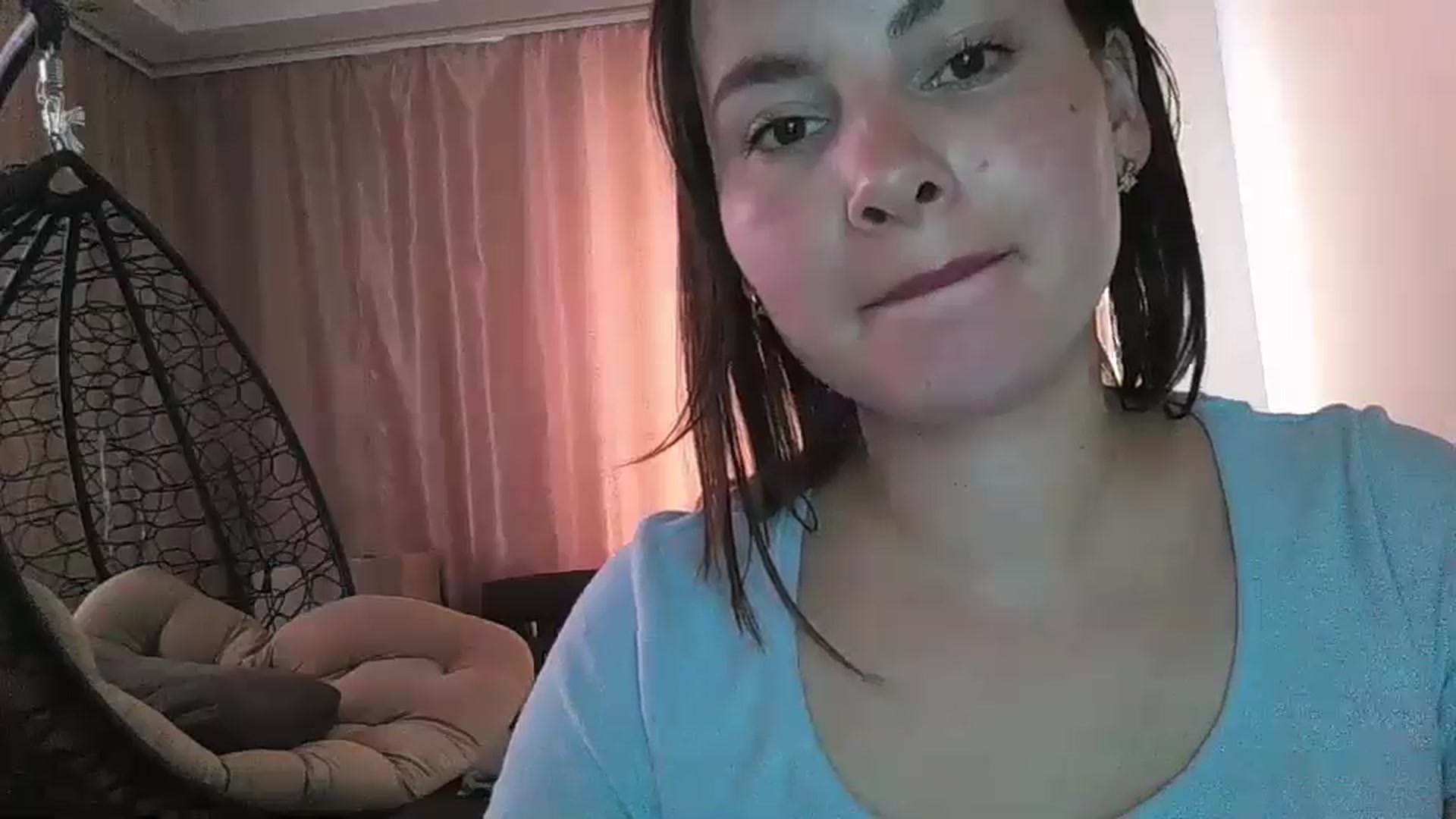 Gallery image thumbnail from MisssLove_is's myfreecams stream on, 07/05/2024, 11:13 image 9 of 20