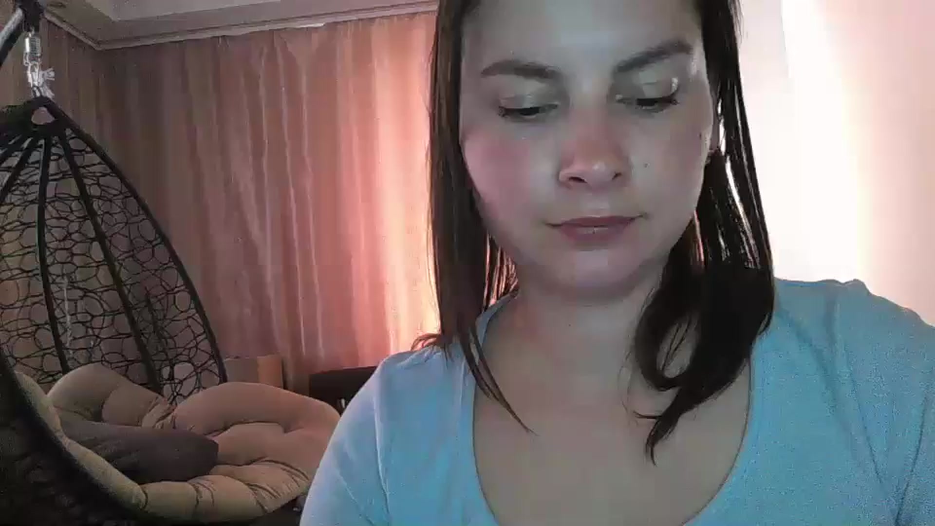Gallery image thumbnail from MisssLove_is's myfreecams stream on, 07/05/2024, 11:13 image 15 of 20