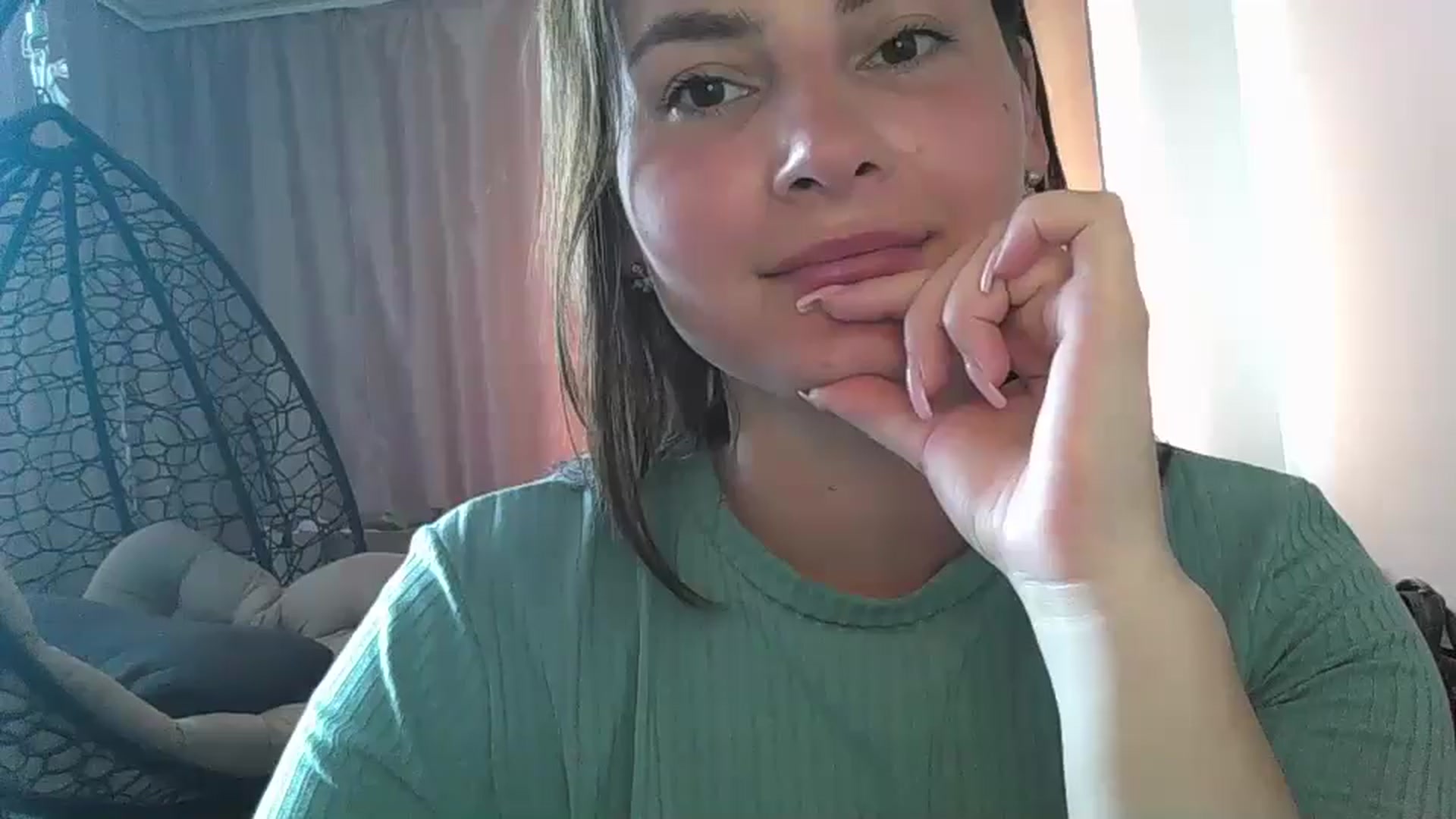 Gallery image thumbnail from MisssLove_is's myfreecams stream on, 07/15/2024, 10:36 image 6 of 20
