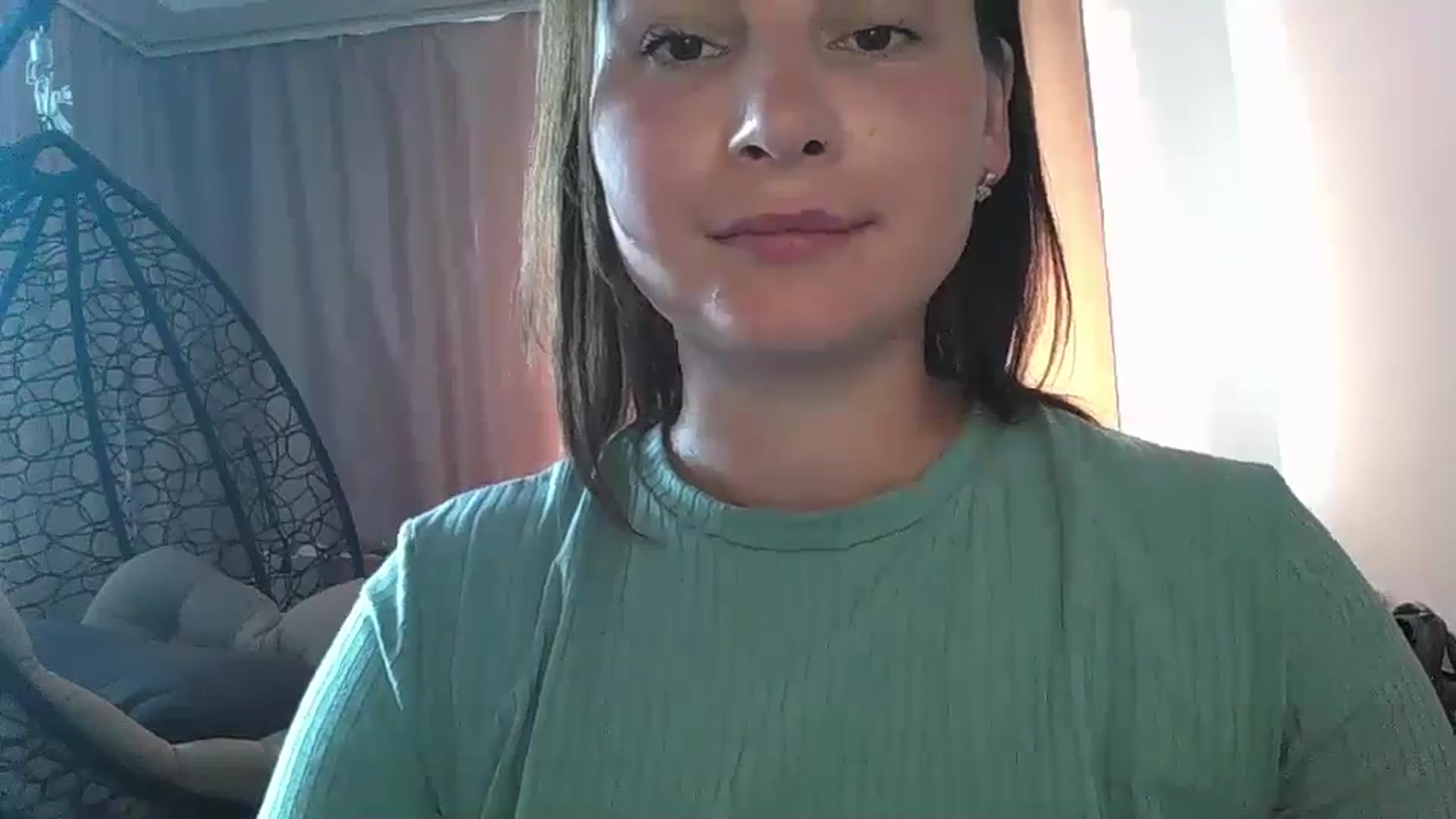 Gallery image thumbnail from MisssLove_is's myfreecams stream on, 07/15/2024, 10:36 image 18 of 20