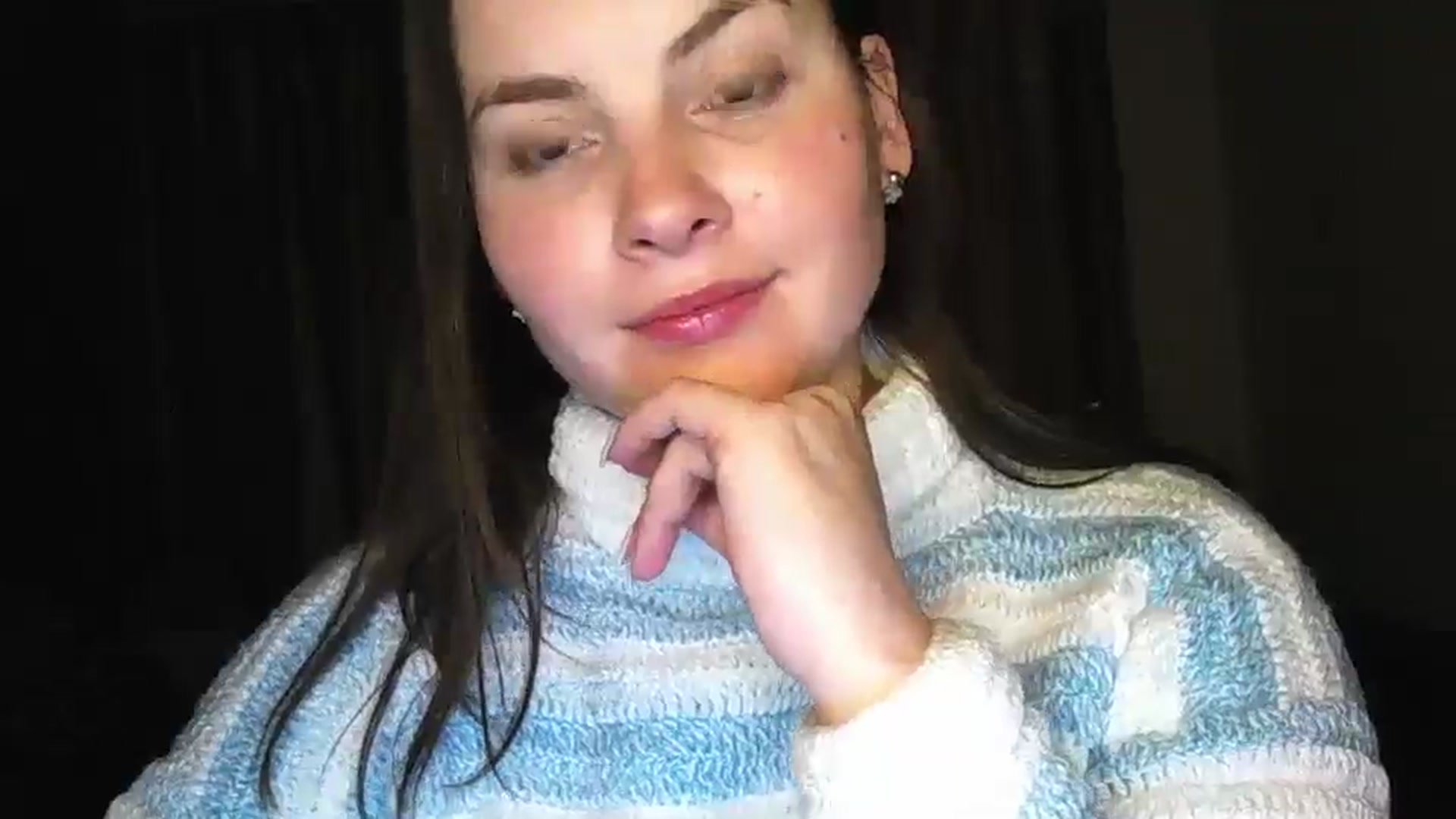 Gallery image thumbnail from MisssLove_is's myfreecams stream on, 12/25/2024, 23:23 image 5 of 20