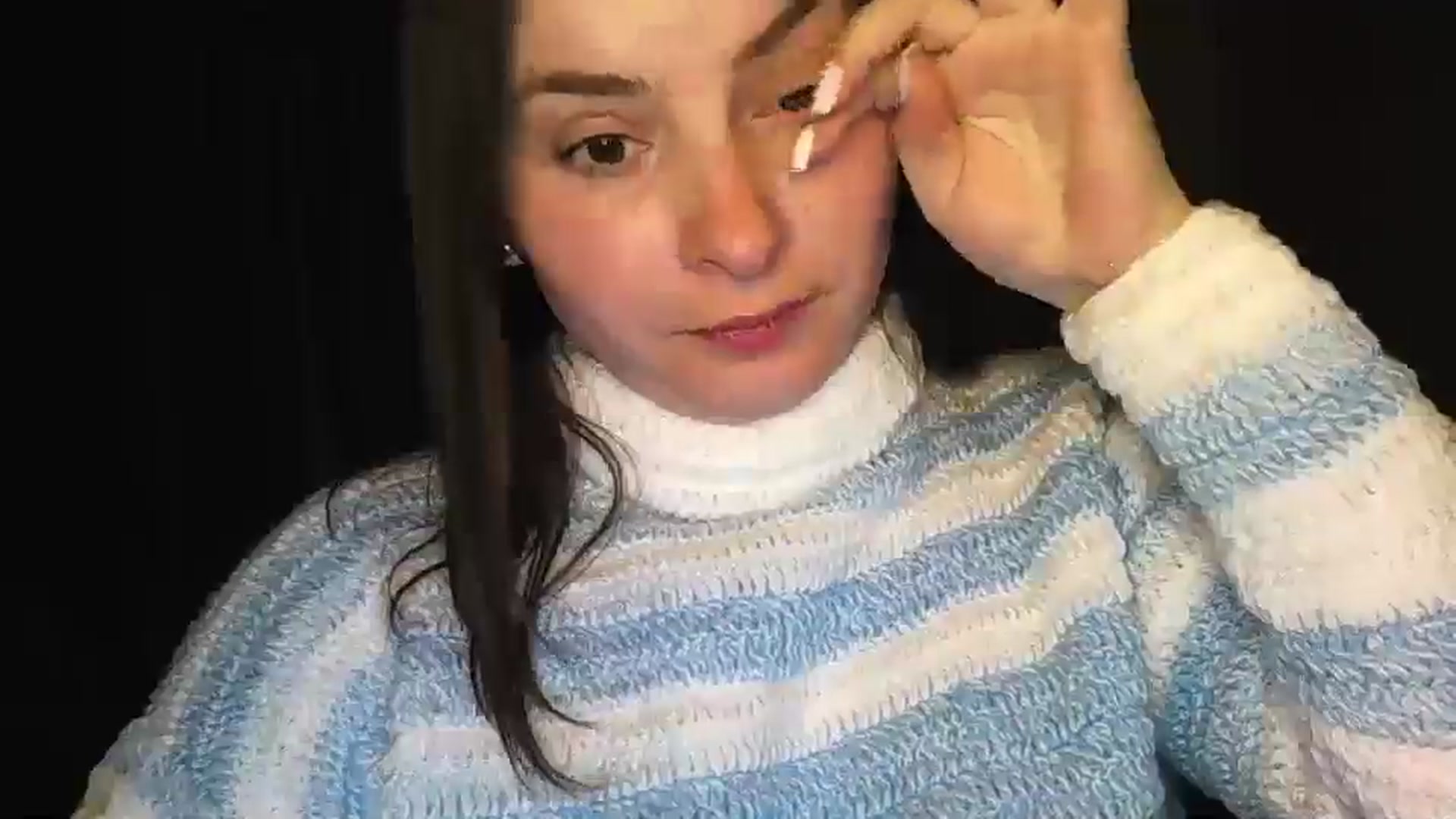 Gallery image thumbnail from MisssLove_is's myfreecams stream on, 12/25/2024, 23:23 image 18 of 20