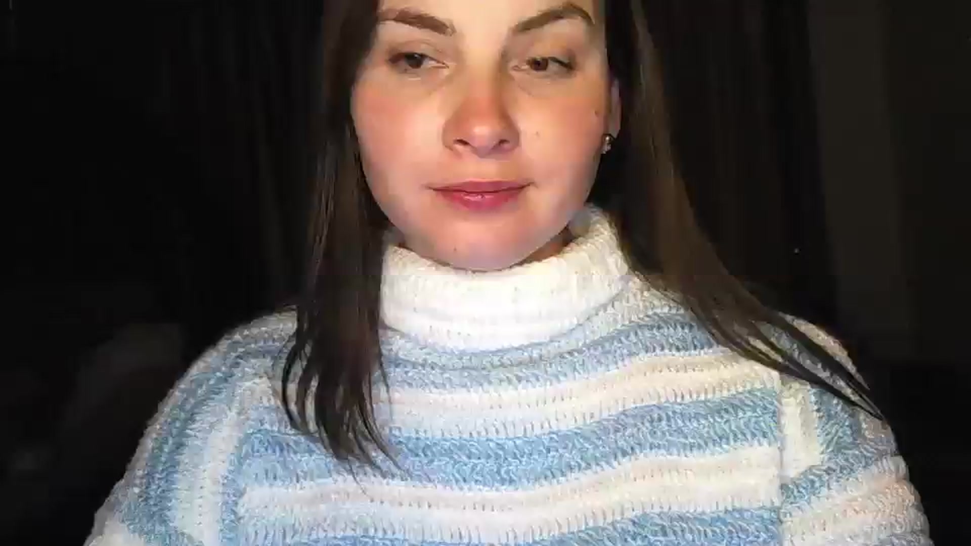 Gallery image thumbnail from MisssLove_is's myfreecams stream on, 12/25/2024, 23:23 image 3 of 20