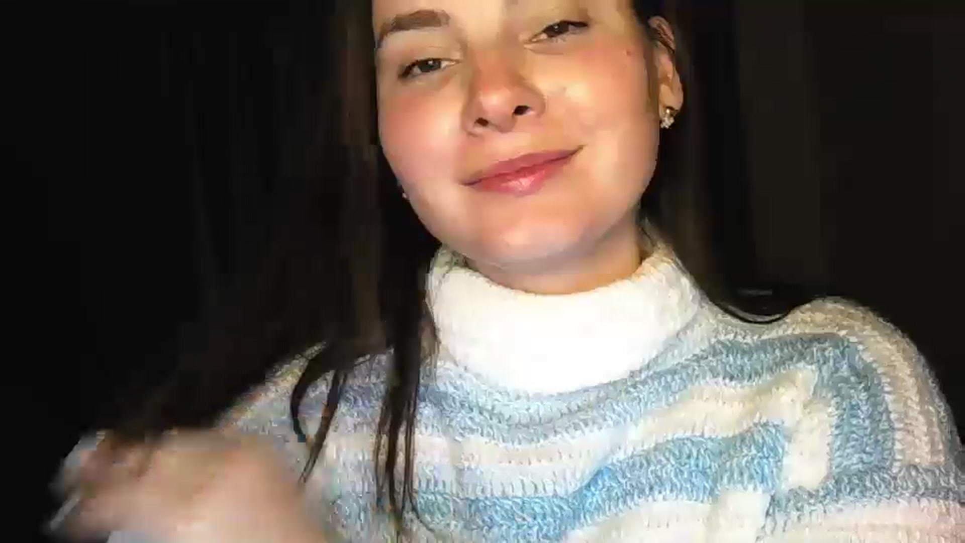 Gallery image thumbnail from MisssLove_is's myfreecams stream on, 12/25/2024, 23:23 image 16 of 20