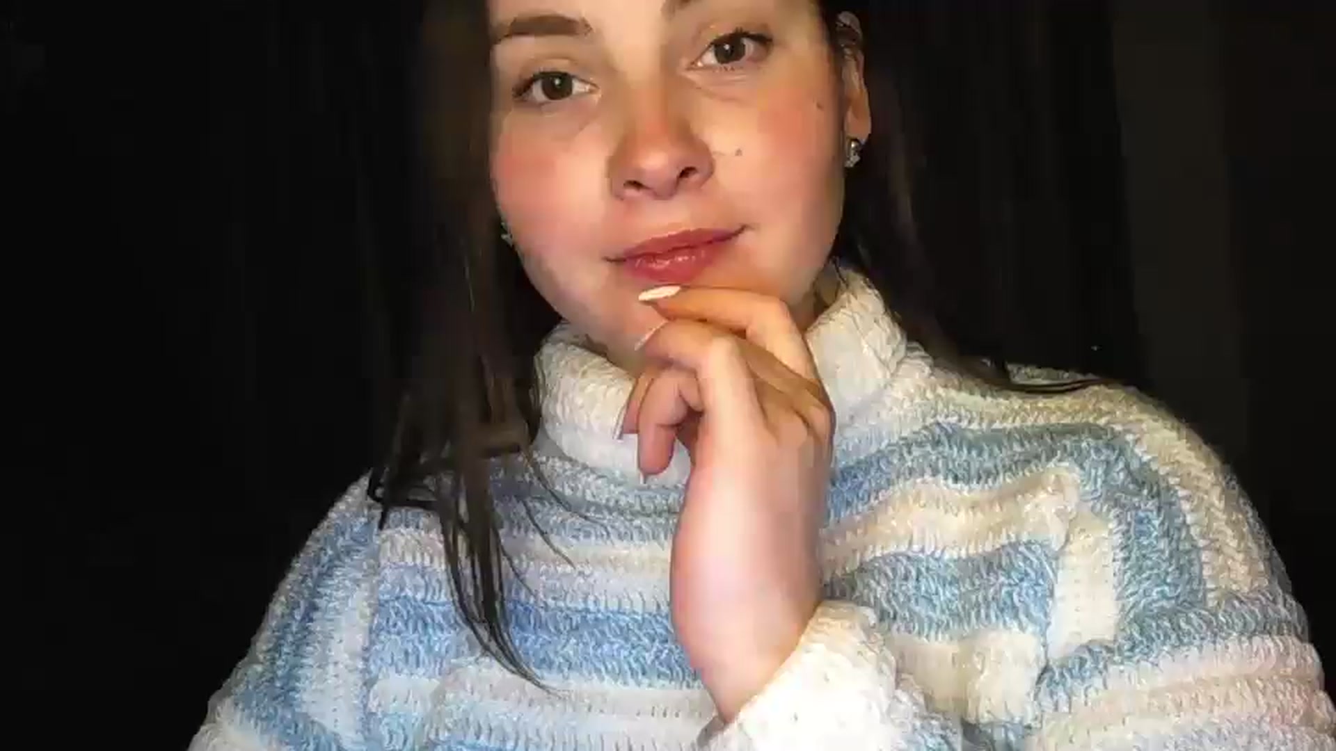 Gallery image thumbnail from MisssLove_is's myfreecams stream on, 12/25/2024, 23:23 image 4 of 20