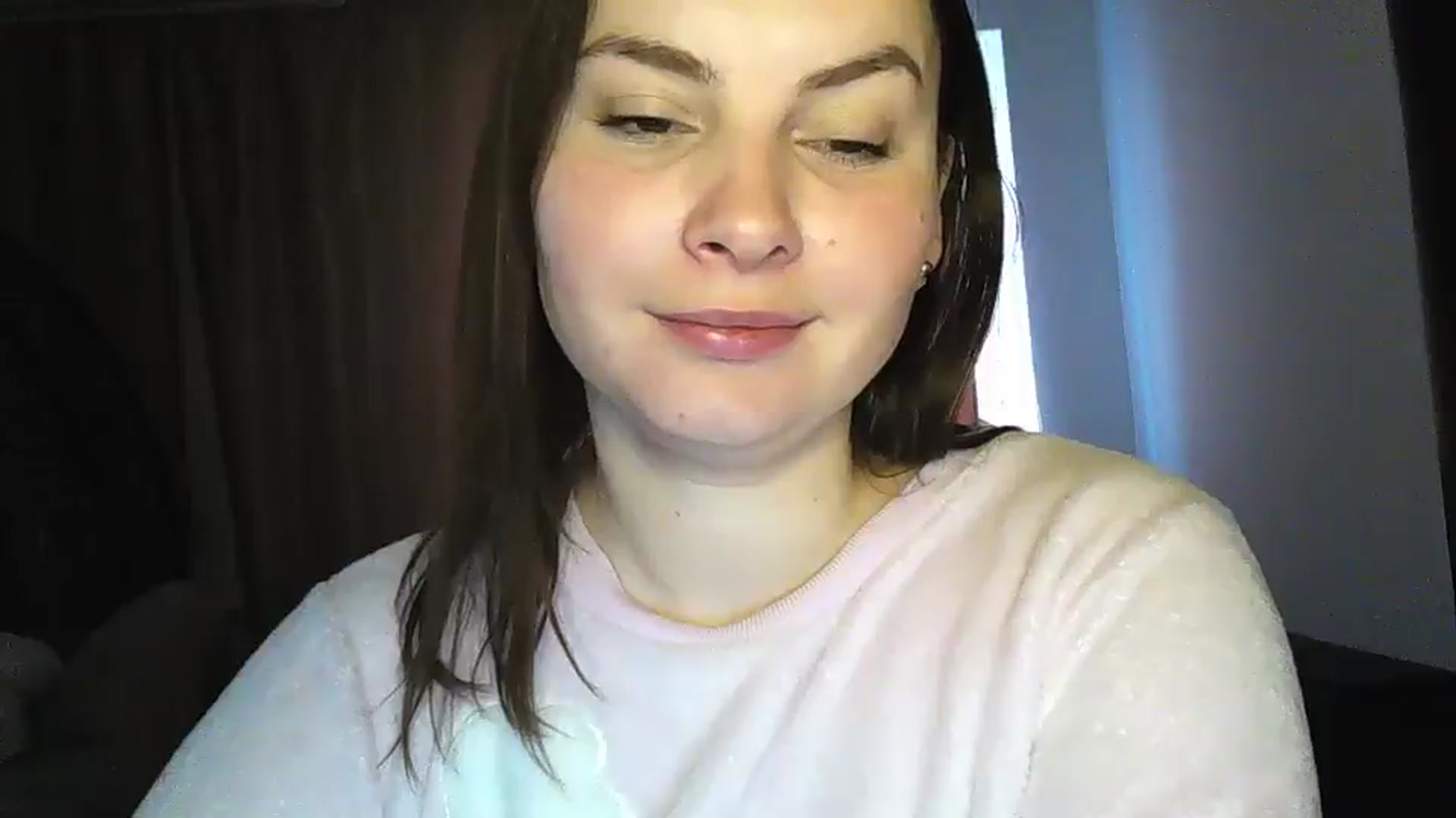 Gallery image thumbnail from MisssLove_is's myfreecams stream on, 12/26/2024, 13:13 image 9 of 20