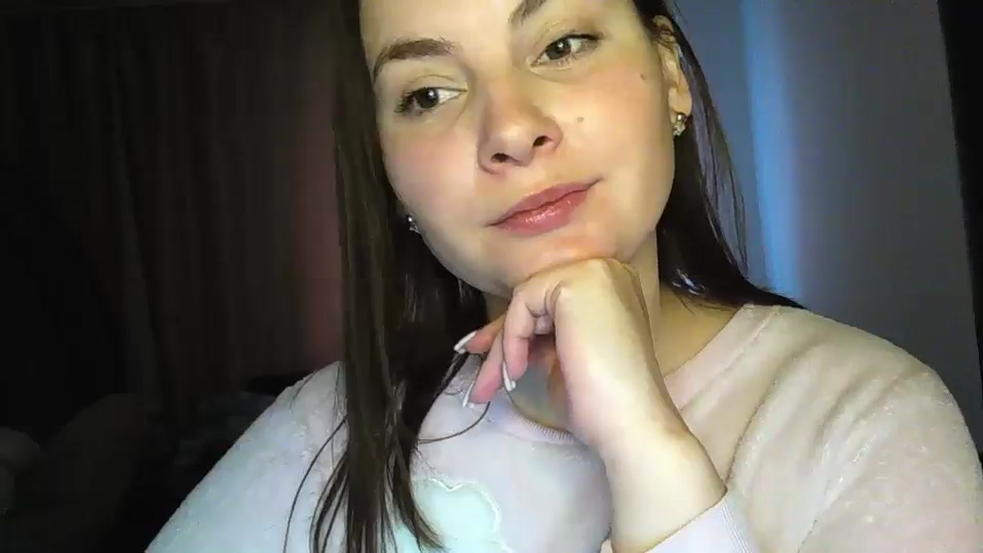 Gallery image thumbnail from MisssLove_is's myfreecams stream on, 12/26/2024, 13:13 image 12 of 20
