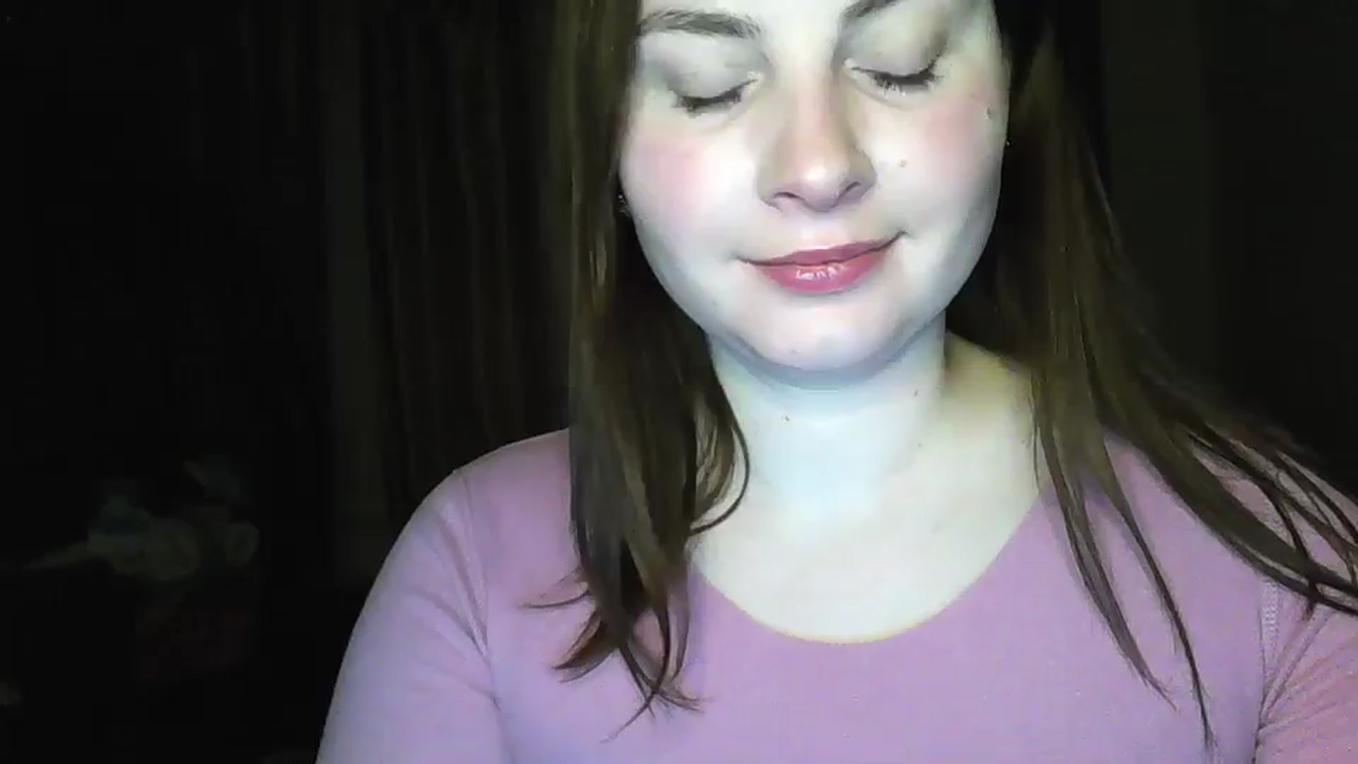 Gallery image thumbnail from MisssLove_is's myfreecams stream on, 01/06/2025, 15:56 image 7 of 20