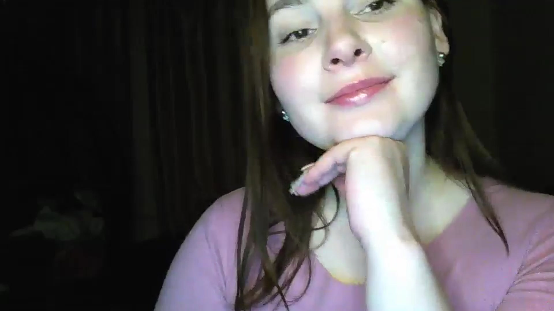 Gallery image thumbnail from MisssLove_is's myfreecams stream on, 01/06/2025, 15:56 image 3 of 20